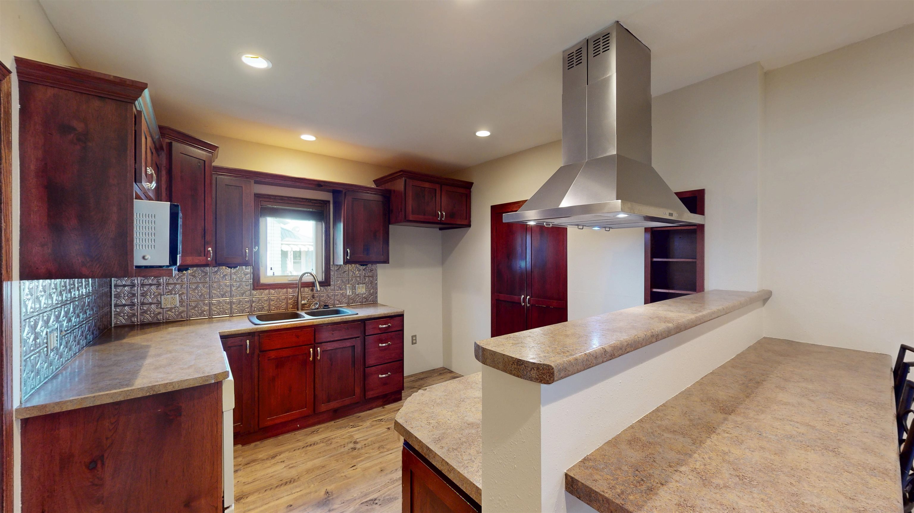 404 N CHERRY AVENUE, Marshfield, Wisconsin 54449, 3 Bedrooms Bedrooms, ,1 BathroomBathrooms,Residential,For Sale,404 N CHERRY AVENUE,22604384