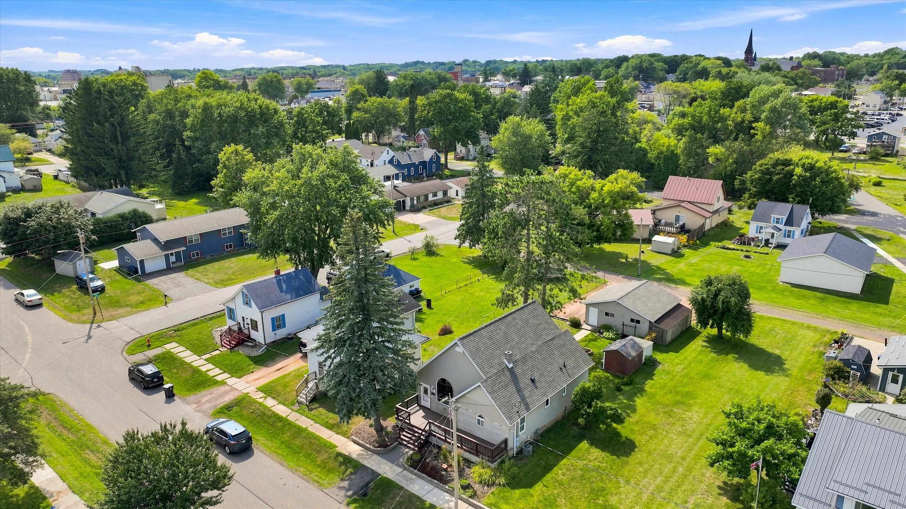 404 N CHERRY AVENUE, Marshfield, Wisconsin 54449, 3 Bedrooms Bedrooms, ,1 BathroomBathrooms,Residential,For Sale,404 N CHERRY AVENUE,22604384