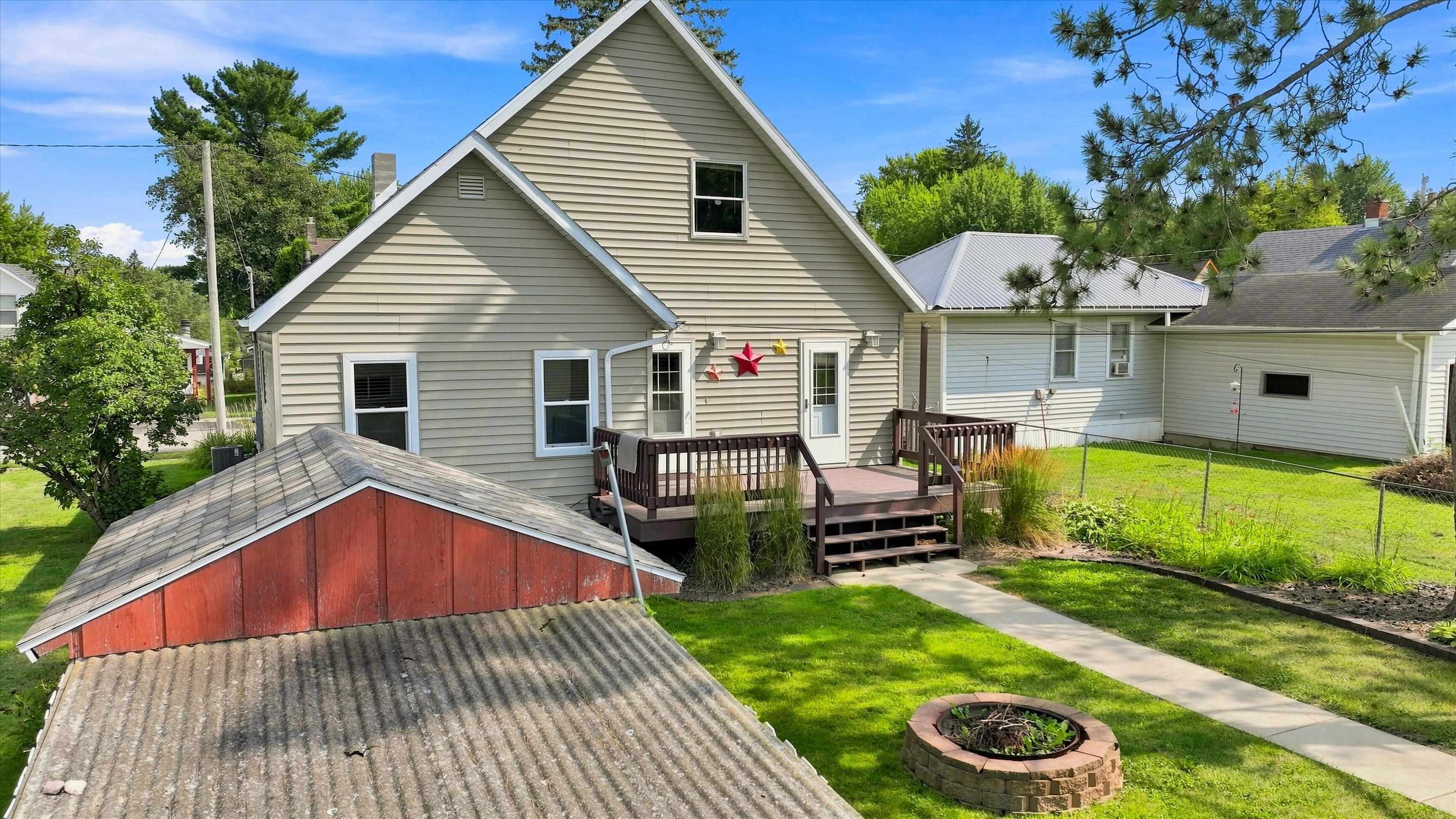 404 N CHERRY AVENUE, Marshfield, Wisconsin 54449, 3 Bedrooms Bedrooms, ,1 BathroomBathrooms,Residential,For Sale,404 N CHERRY AVENUE,22604384