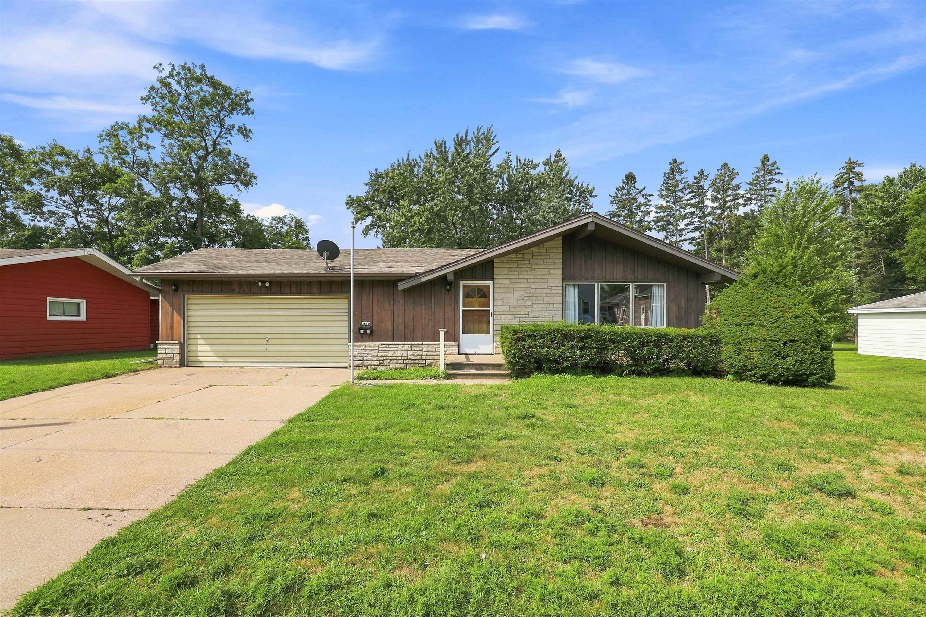 2840 WATER STREET, Stevens Point, Wisconsin 54481, 3 Bedrooms Bedrooms, ,1 BathroomBathrooms,Residential,For Sale,2840 WATER STREET,22604392