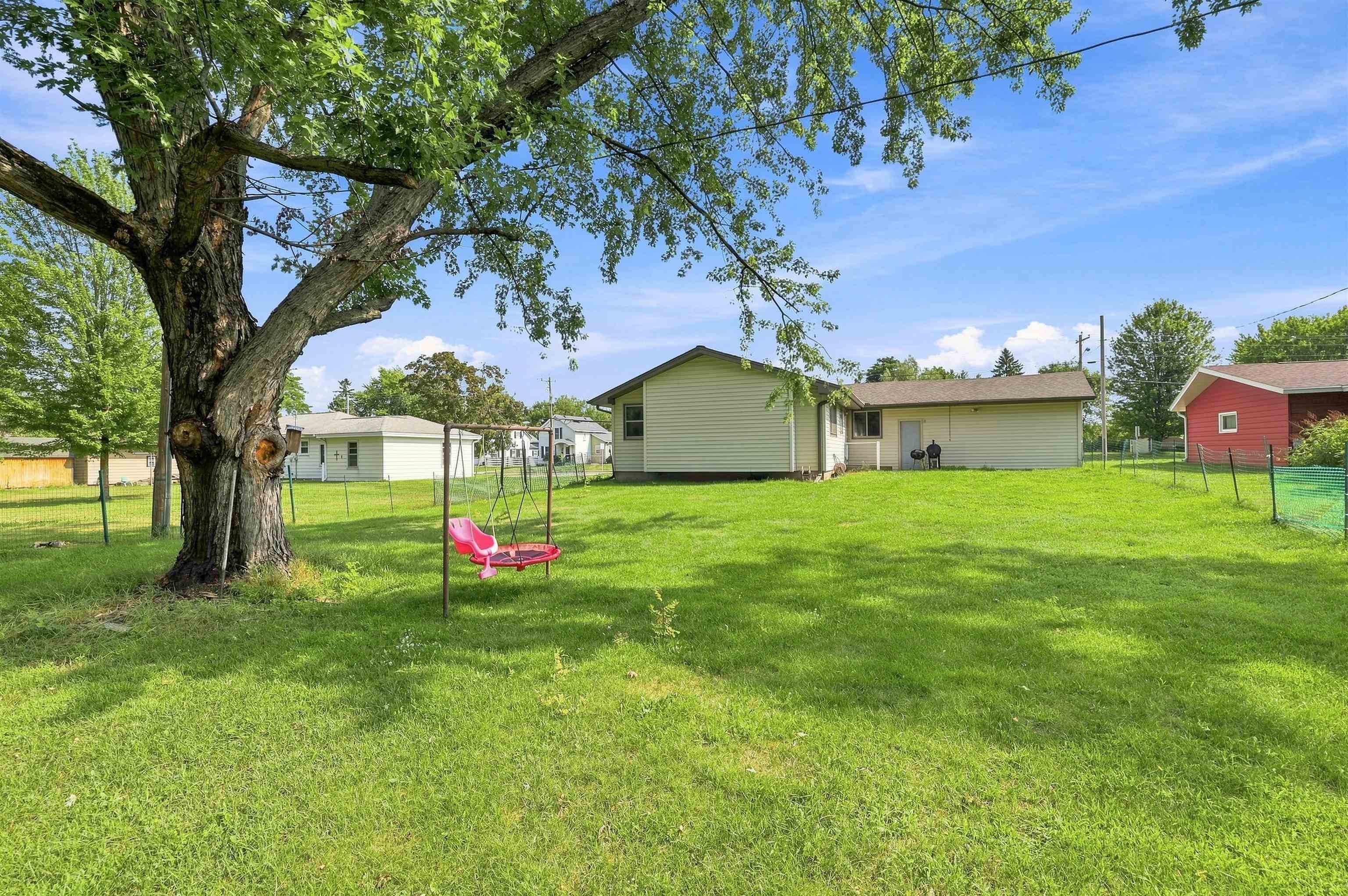 2840 WATER STREET, Stevens Point, Wisconsin 54481, 3 Bedrooms Bedrooms, ,1 BathroomBathrooms,Residential,For Sale,2840 WATER STREET,22604392