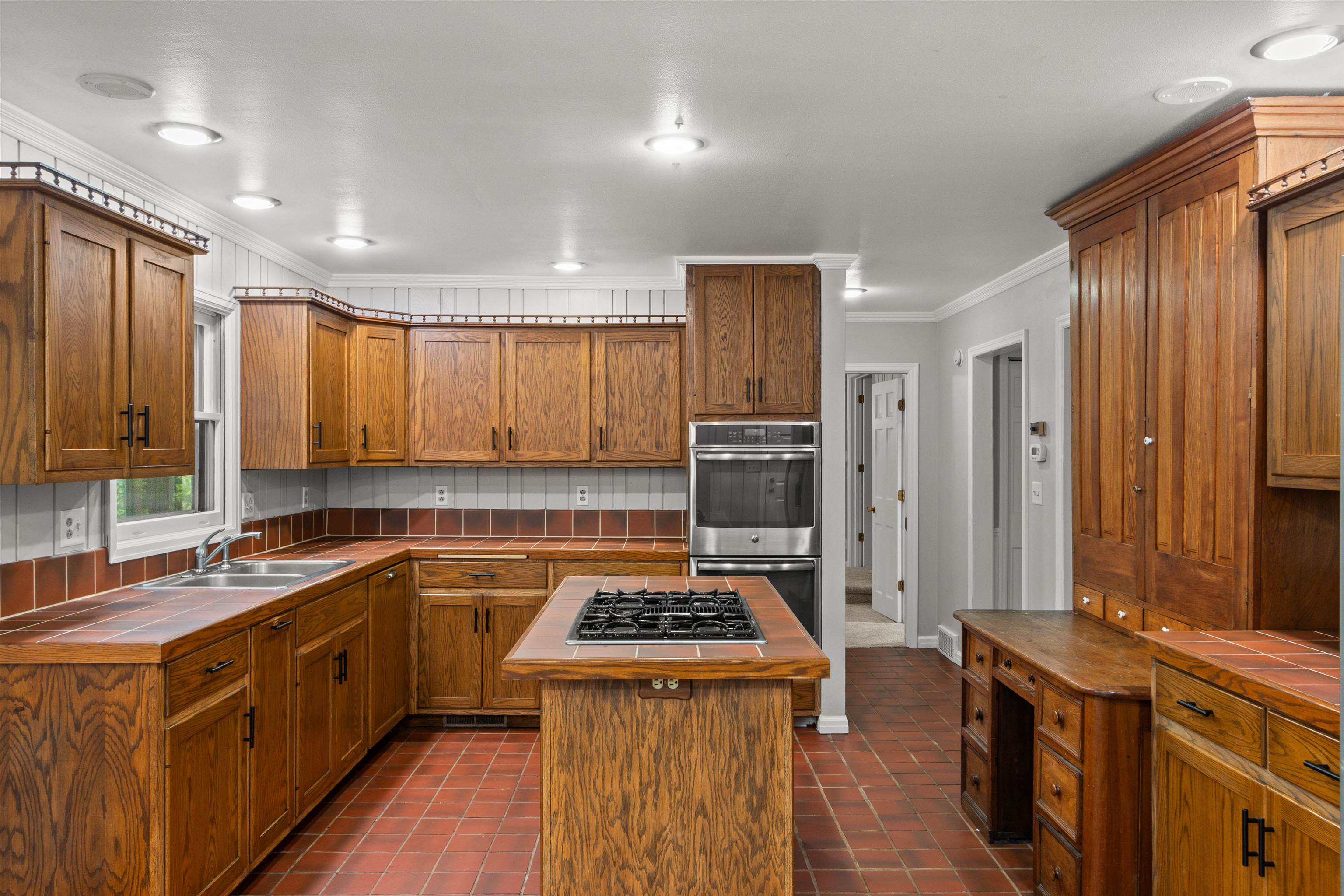 2421 RAINBOW DRIVE, Plover, Wisconsin 54467, 5 Bedrooms Bedrooms, ,3 BathroomsBathrooms,Residential,For Sale,2421 RAINBOW DRIVE,22604395