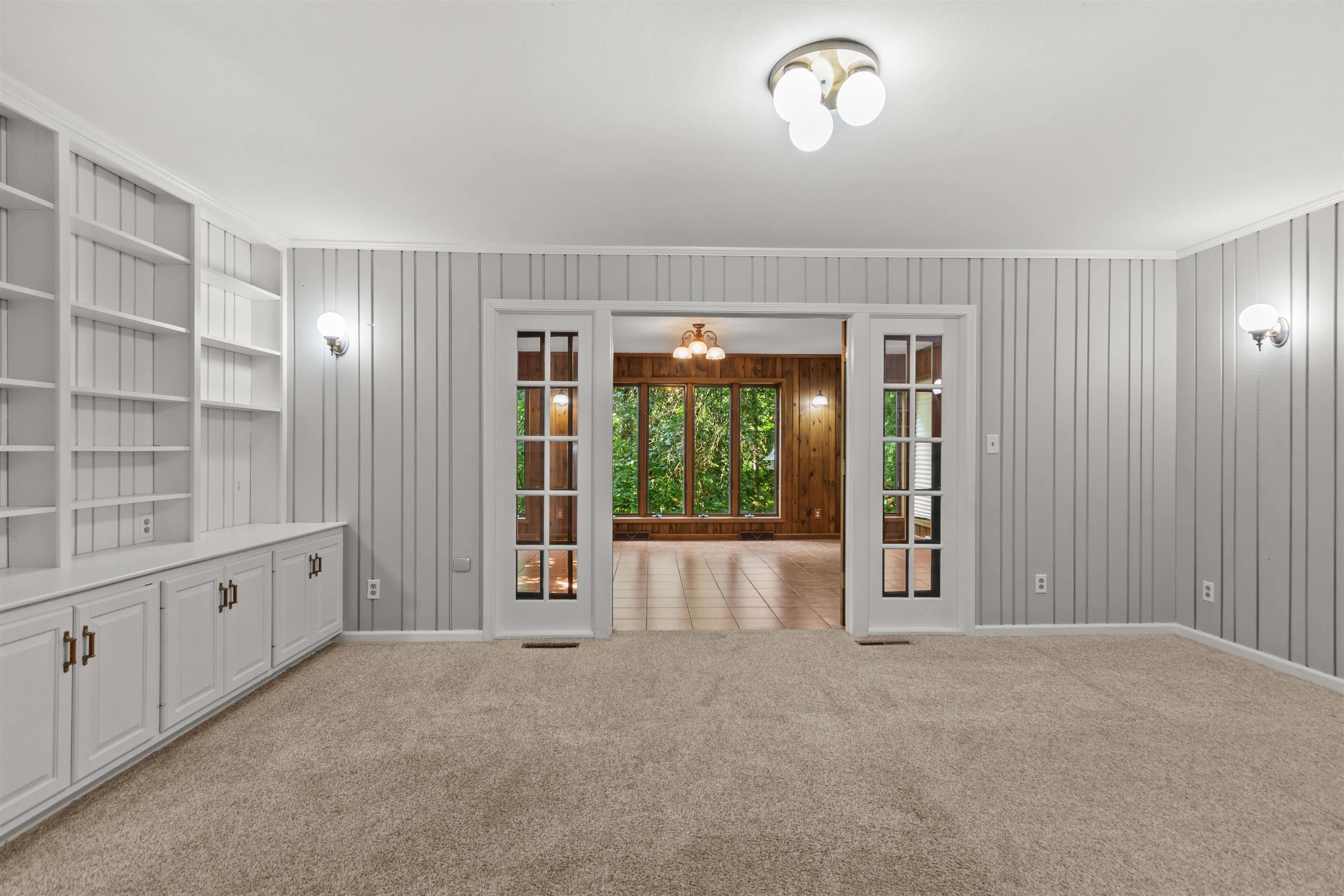 2421 RAINBOW DRIVE, Plover, Wisconsin 54467, 5 Bedrooms Bedrooms, ,3 BathroomsBathrooms,Residential,For Sale,2421 RAINBOW DRIVE,22604395