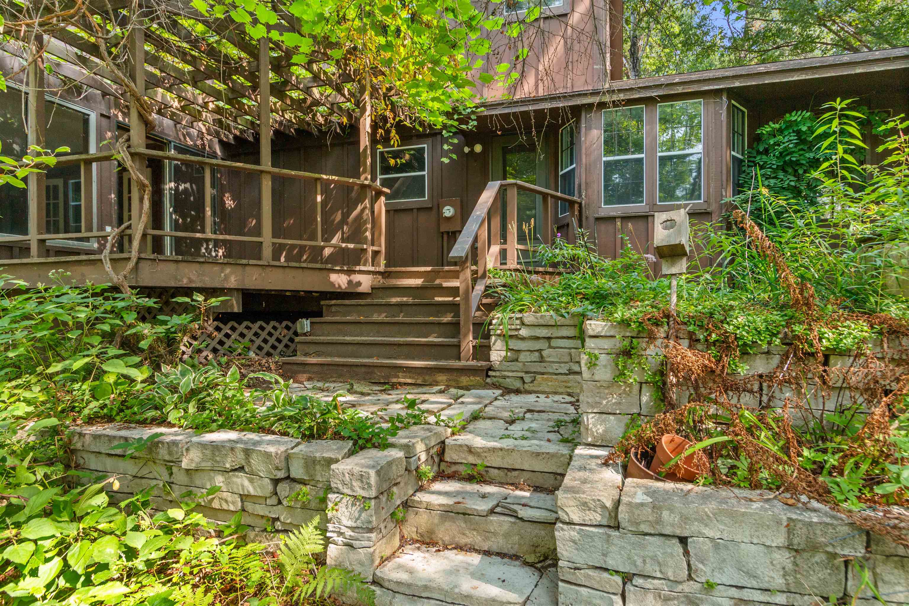 2421 RAINBOW DRIVE, Plover, Wisconsin 54467, 5 Bedrooms Bedrooms, ,3 BathroomsBathrooms,Residential,For Sale,2421 RAINBOW DRIVE,22604395