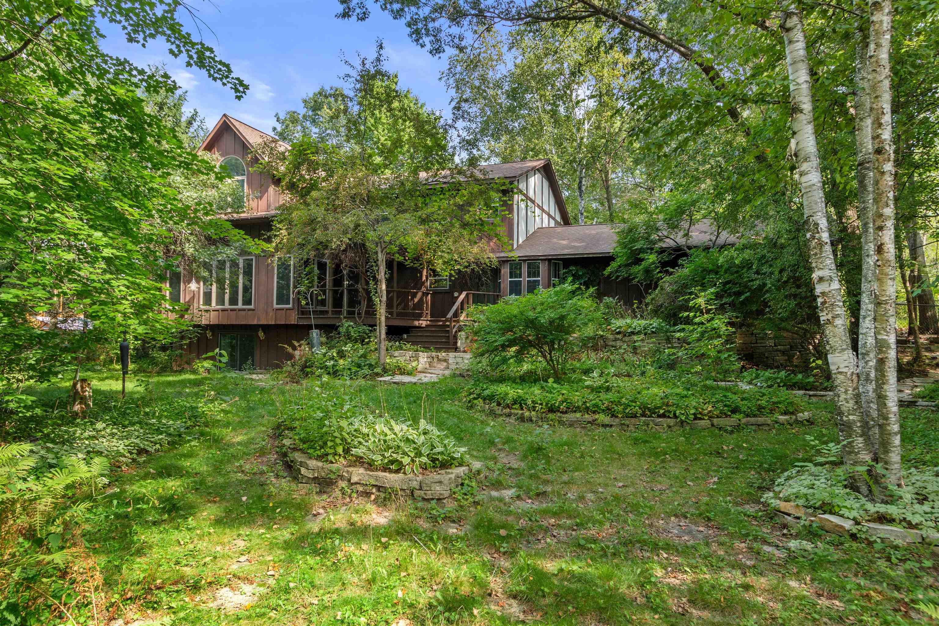 2421 RAINBOW DRIVE, Plover, Wisconsin 54467, 5 Bedrooms Bedrooms, ,3 BathroomsBathrooms,Residential,For Sale,2421 RAINBOW DRIVE,22604395
