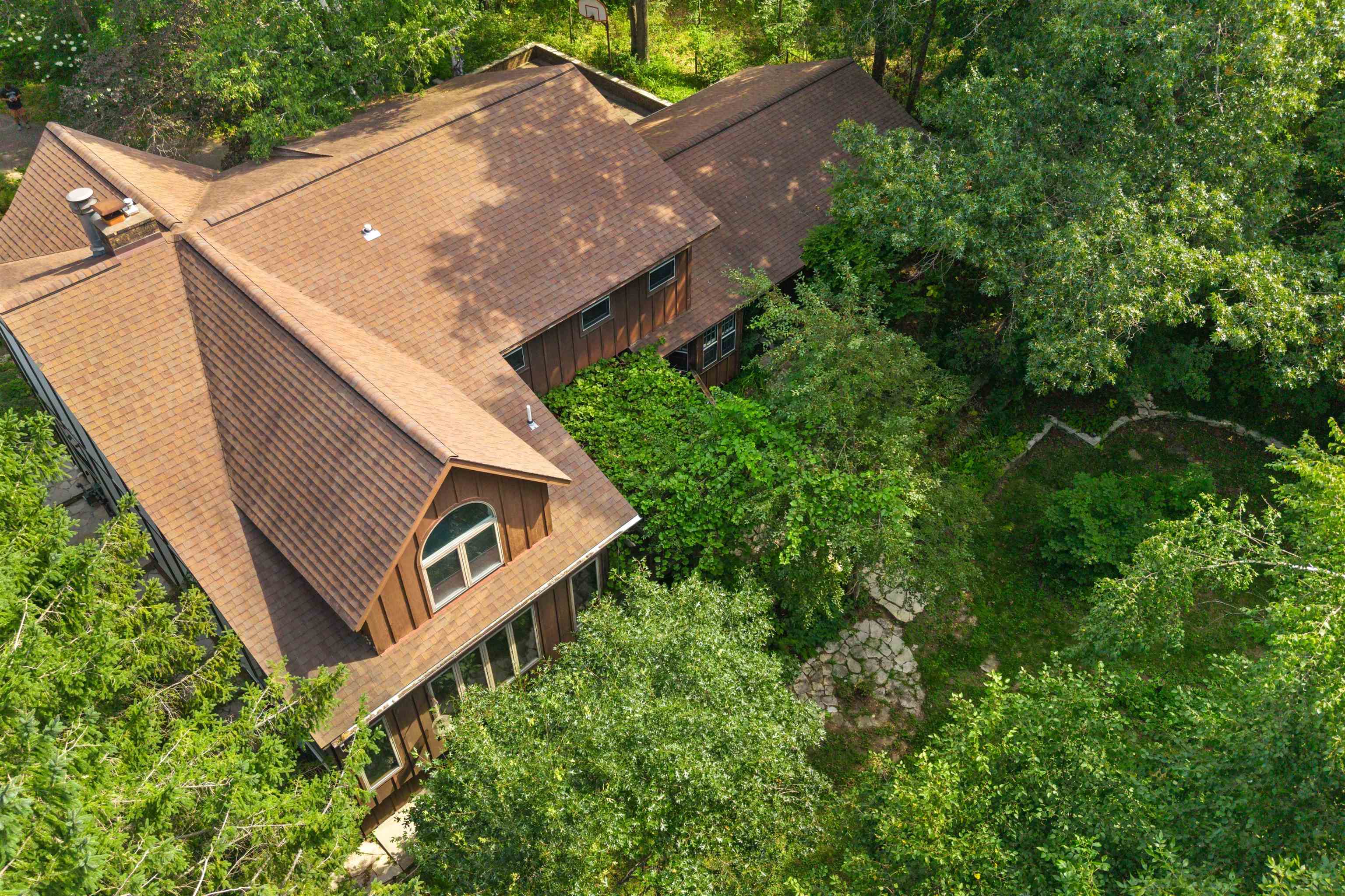 2421 RAINBOW DRIVE, Plover, Wisconsin 54467, 5 Bedrooms Bedrooms, ,3 BathroomsBathrooms,Residential,For Sale,2421 RAINBOW DRIVE,22604395