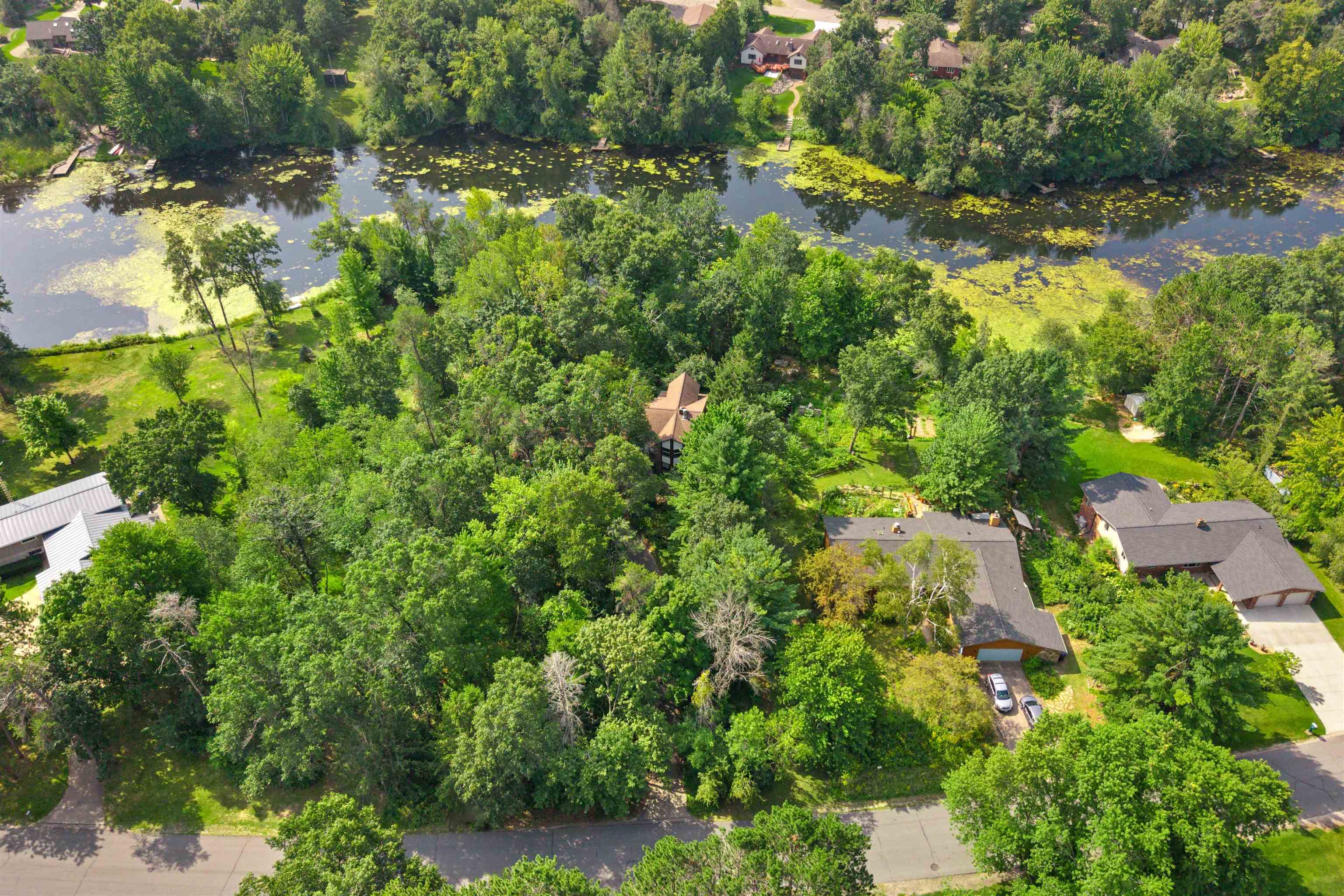 2421 RAINBOW DRIVE, Plover, Wisconsin 54467, 5 Bedrooms Bedrooms, ,3 BathroomsBathrooms,Residential,For Sale,2421 RAINBOW DRIVE,22604395