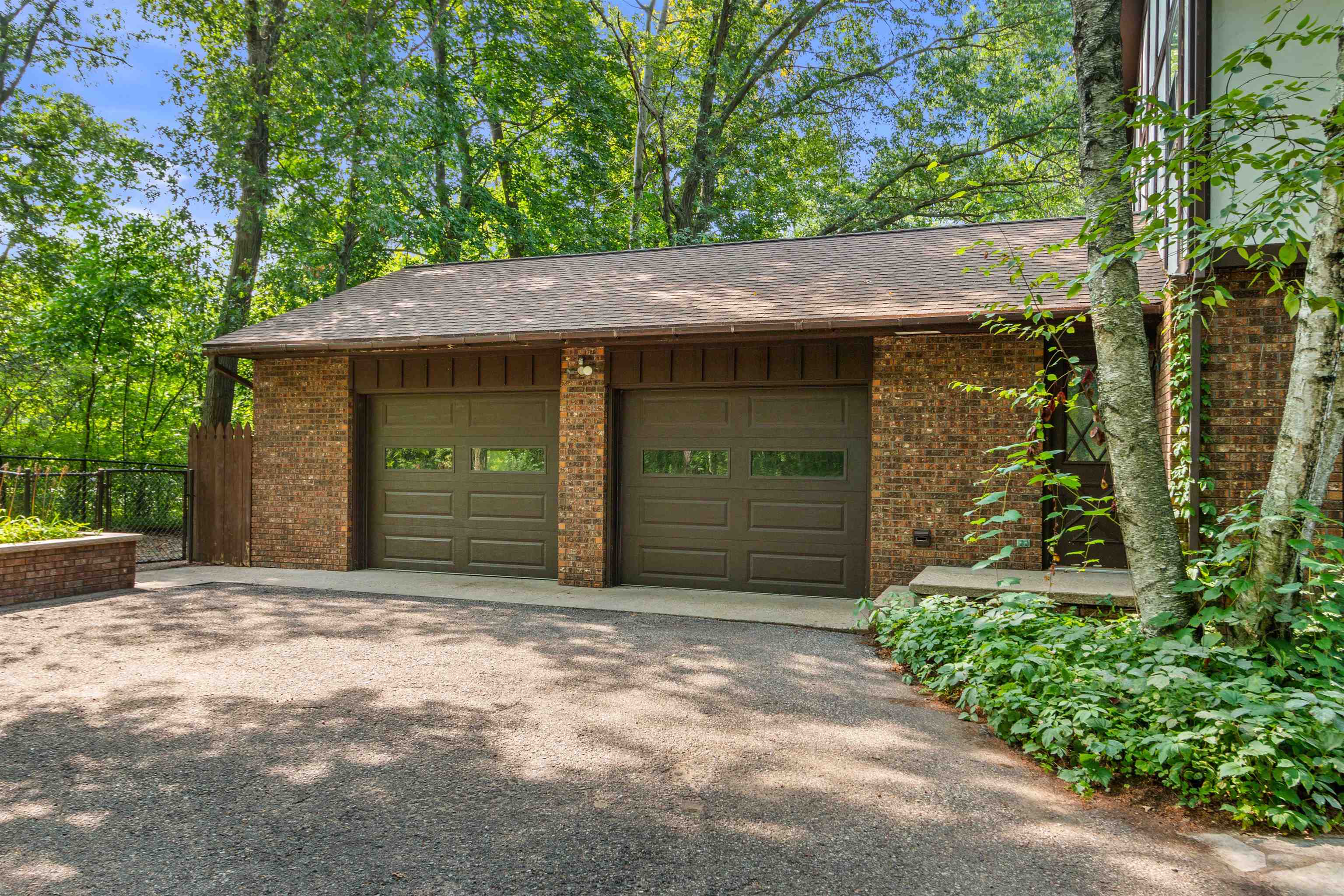 2421 RAINBOW DRIVE, Plover, Wisconsin 54467, 5 Bedrooms Bedrooms, ,3 BathroomsBathrooms,Residential,For Sale,2421 RAINBOW DRIVE,22604395