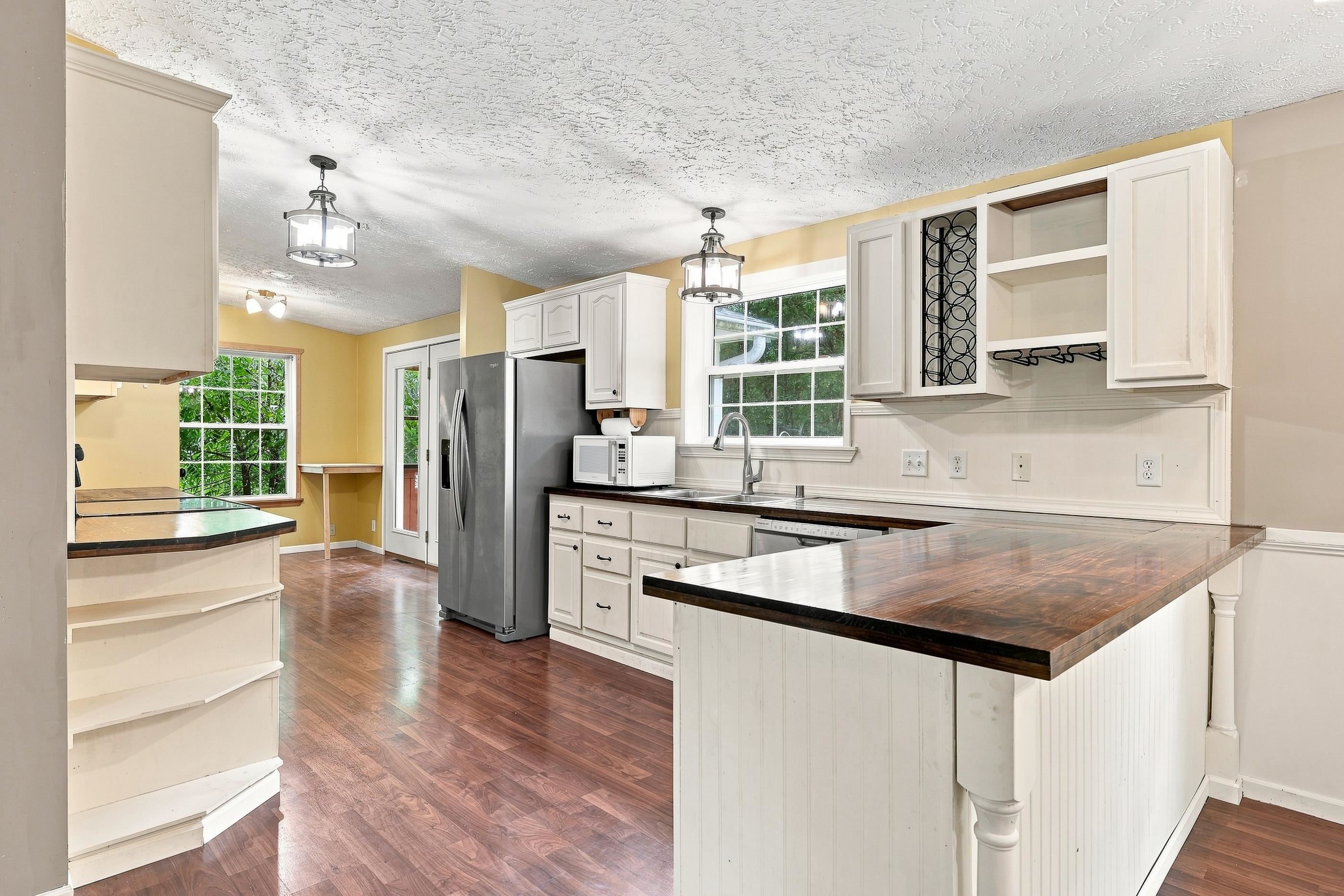 511 MILL STREET, Amherst, Wisconsin 54406, 3 Bedrooms Bedrooms, ,2 BathroomsBathrooms,Residential,For Sale,511 MILL STREET,22604399