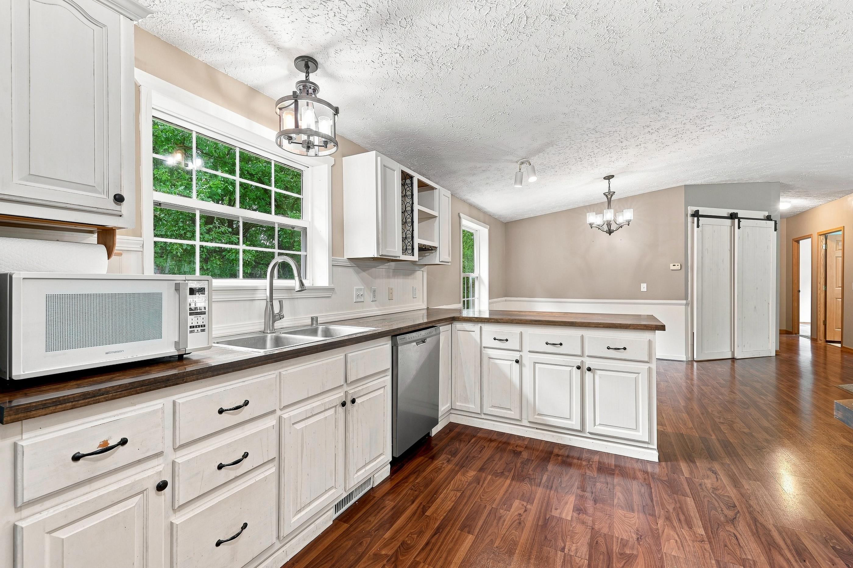 511 MILL STREET, Amherst, Wisconsin 54406, 3 Bedrooms Bedrooms, ,2 BathroomsBathrooms,Residential,For Sale,511 MILL STREET,22604399