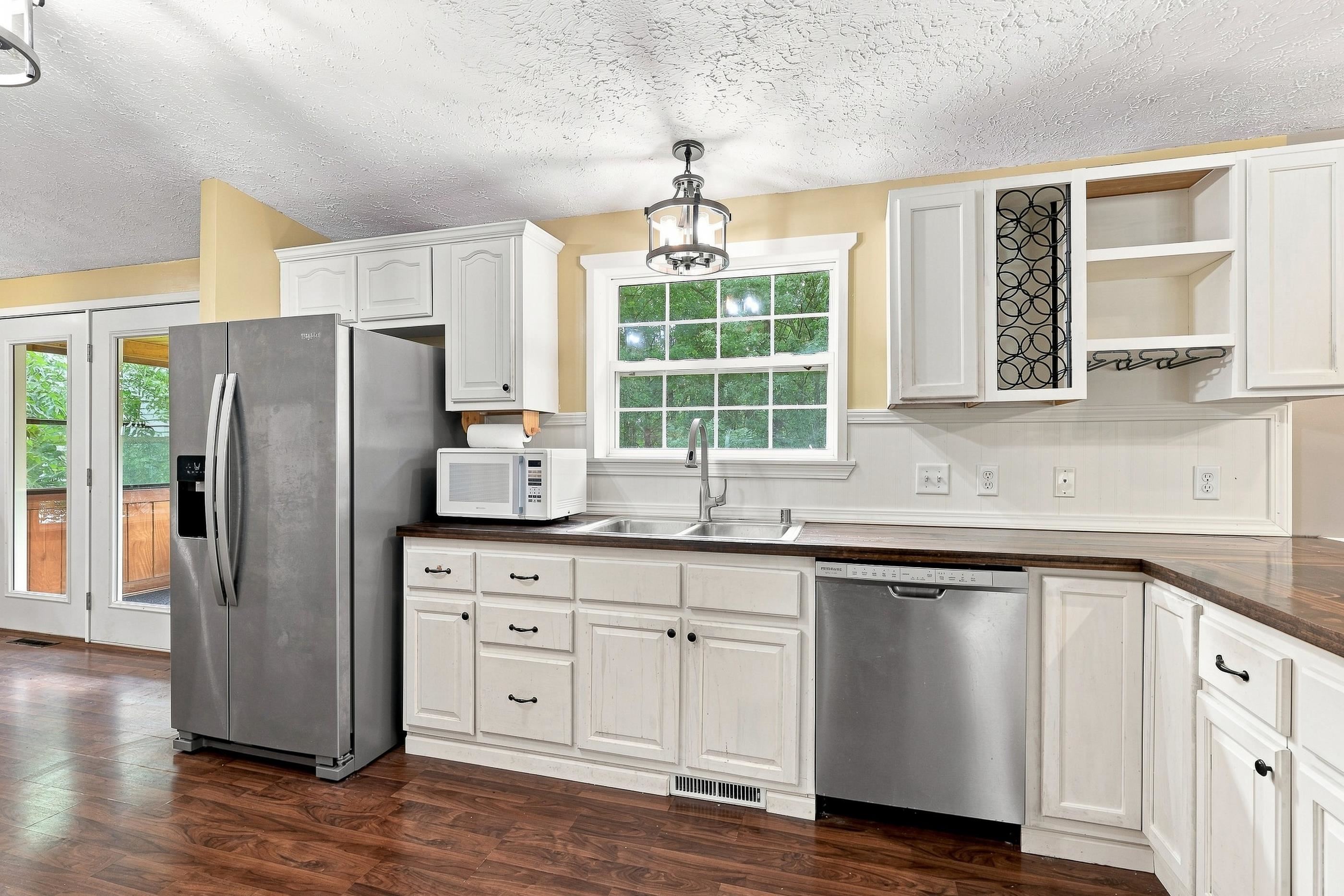 511 MILL STREET, Amherst, Wisconsin 54406, 3 Bedrooms Bedrooms, ,2 BathroomsBathrooms,Residential,For Sale,511 MILL STREET,22604399