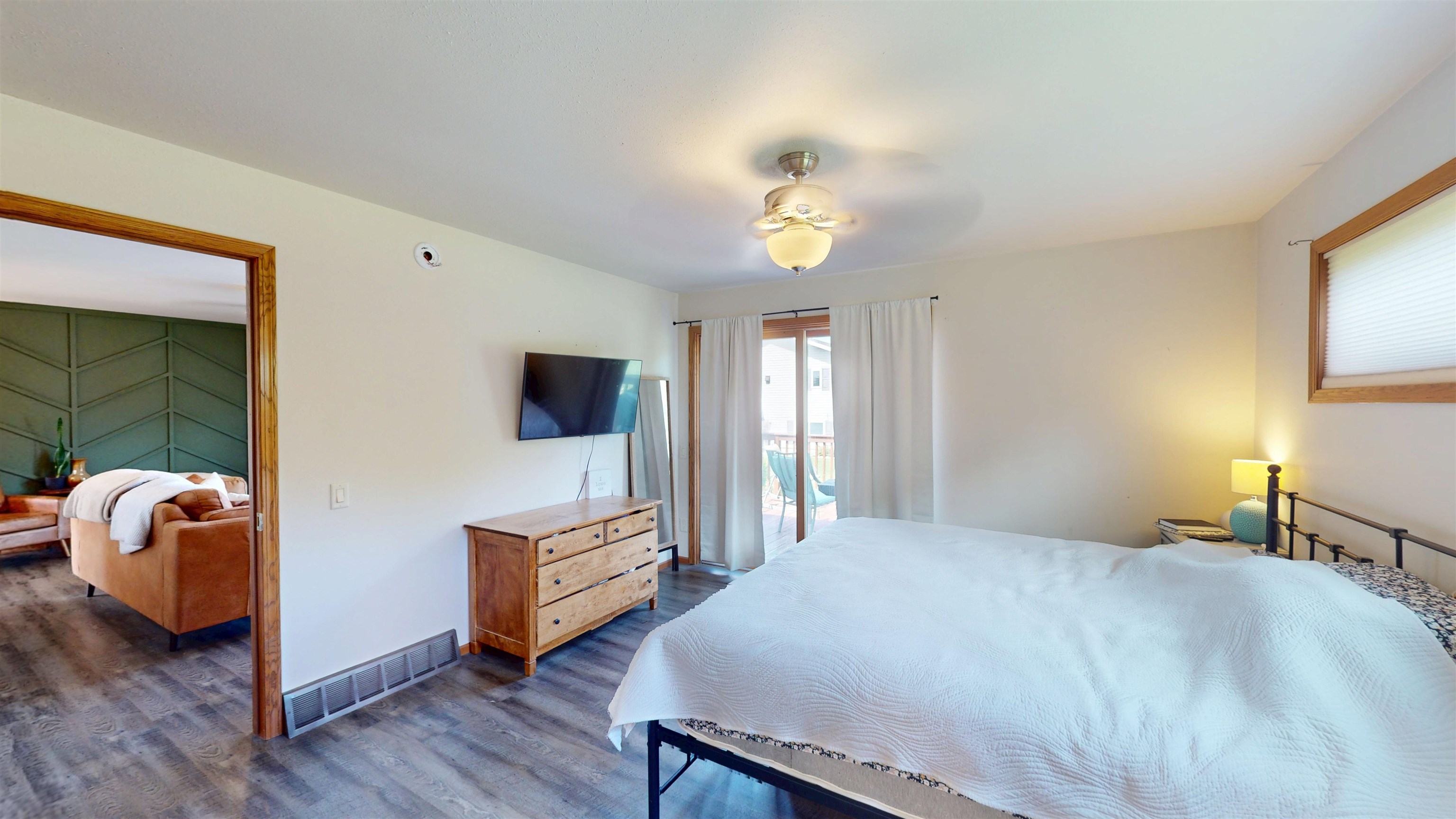 1413 S WASHINGTON AVENUE, Marshfield, Wisconsin 54449, 3 Bedrooms Bedrooms, ,2 BathroomsBathrooms,Residential,For Sale,1413 S WASHINGTON AVENUE,22604402