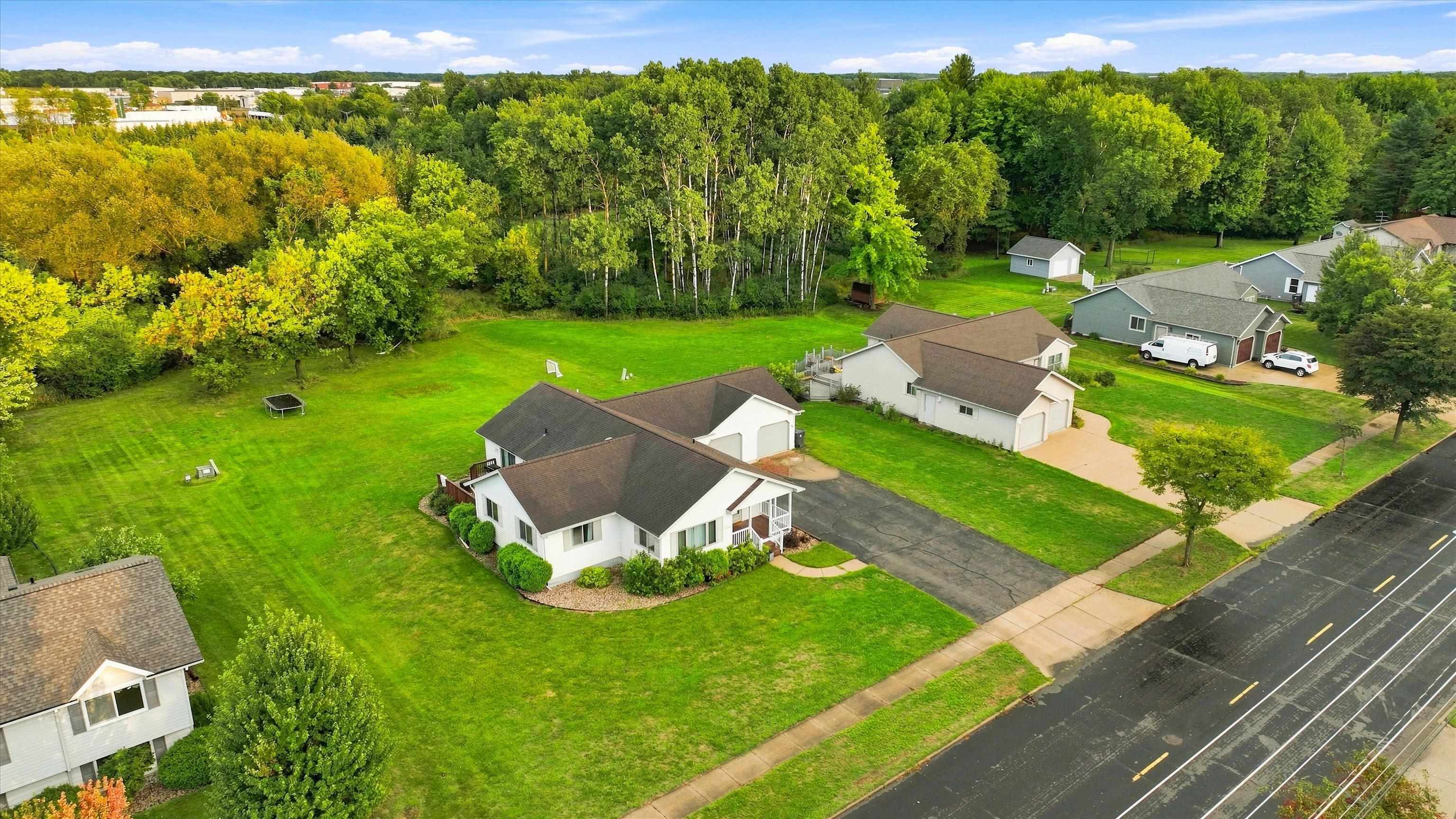 1413 S WASHINGTON AVENUE, Marshfield, Wisconsin 54449, 3 Bedrooms Bedrooms, ,2 BathroomsBathrooms,Residential,For Sale,1413 S WASHINGTON AVENUE,22604402