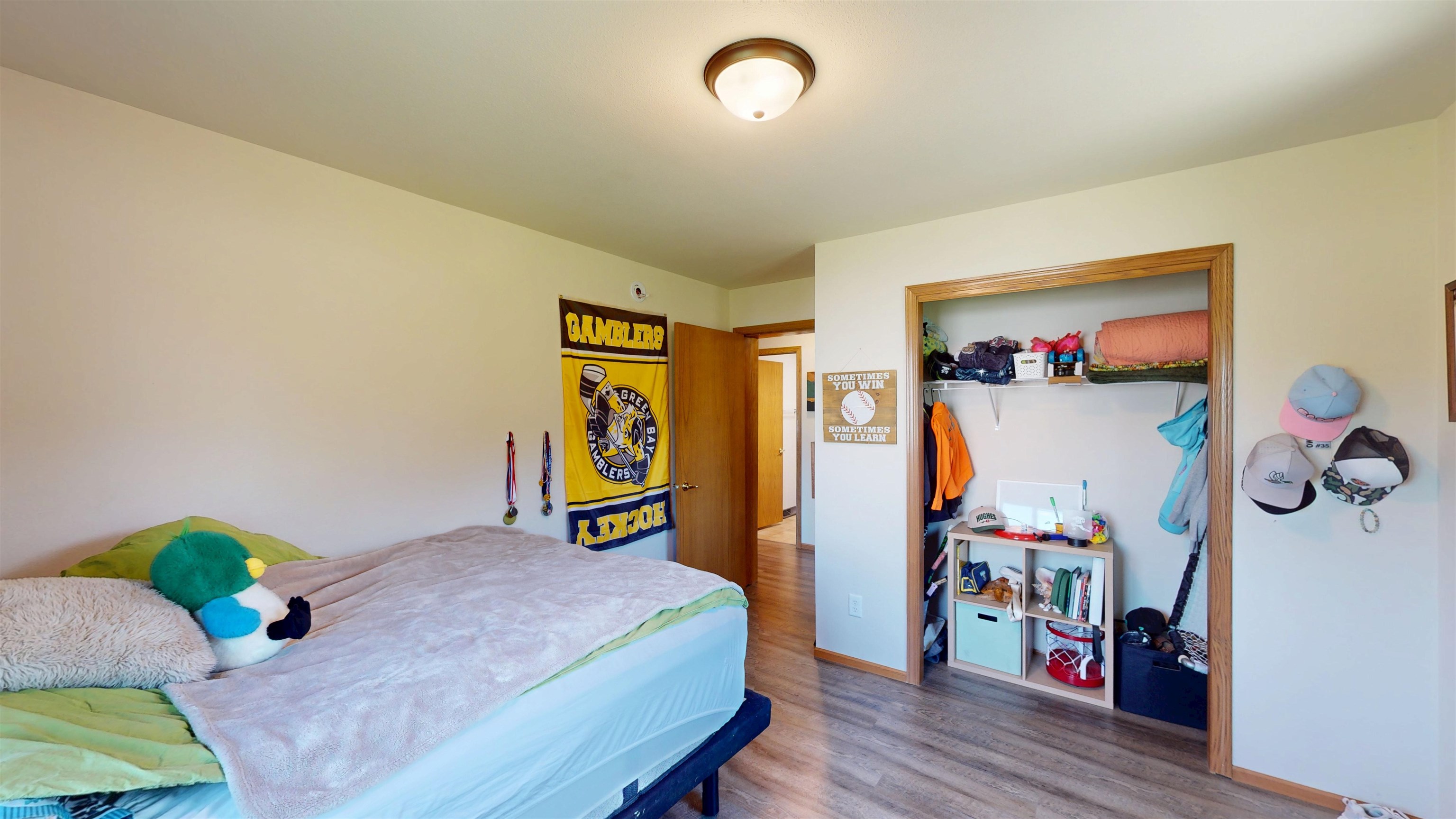 1413 S WASHINGTON AVENUE, Marshfield, Wisconsin 54449, 3 Bedrooms Bedrooms, ,2 BathroomsBathrooms,Residential,For Sale,1413 S WASHINGTON AVENUE,22604402
