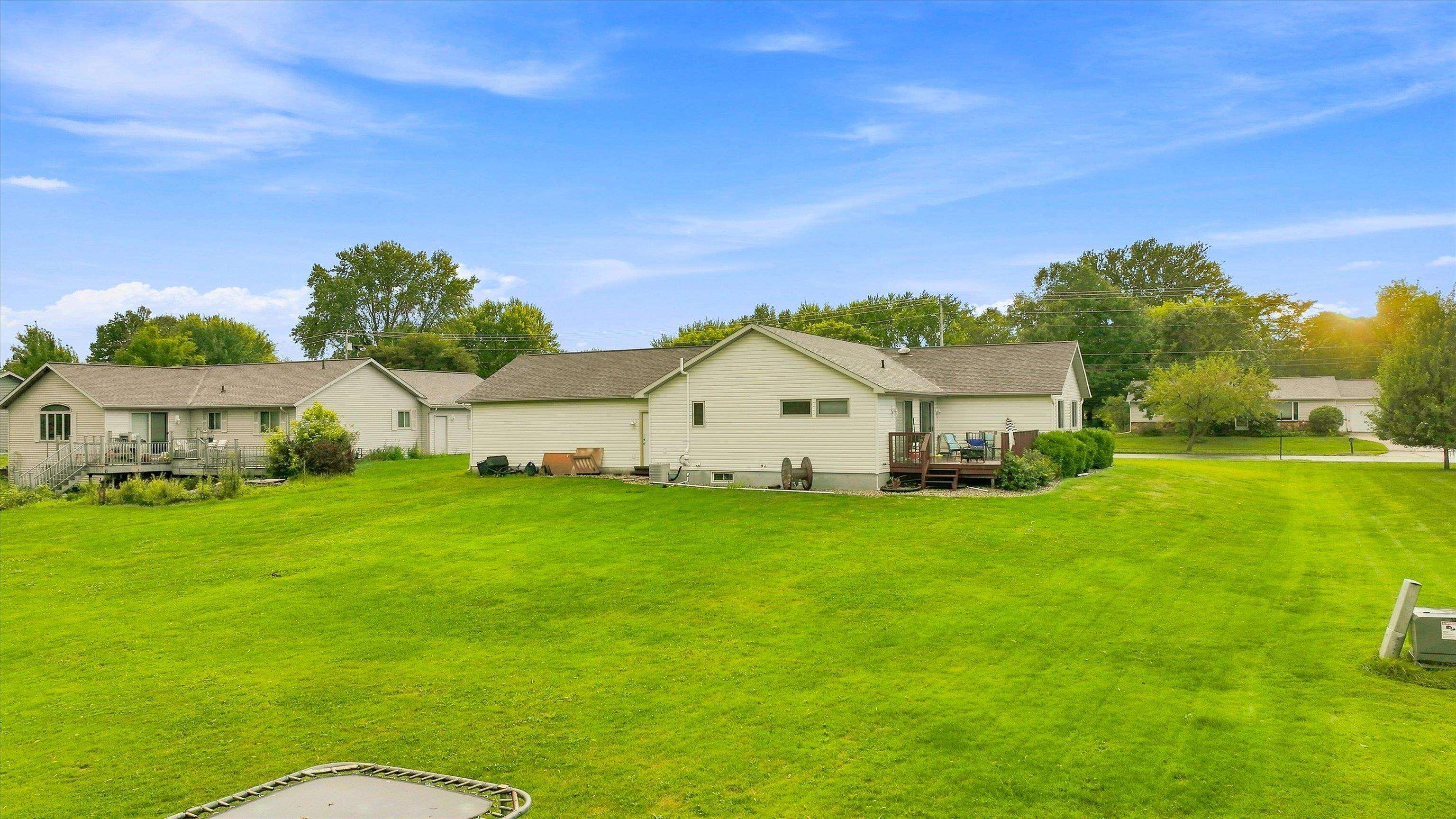 1413 S WASHINGTON AVENUE, Marshfield, Wisconsin 54449, 3 Bedrooms Bedrooms, ,2 BathroomsBathrooms,Residential,For Sale,1413 S WASHINGTON AVENUE,22604402