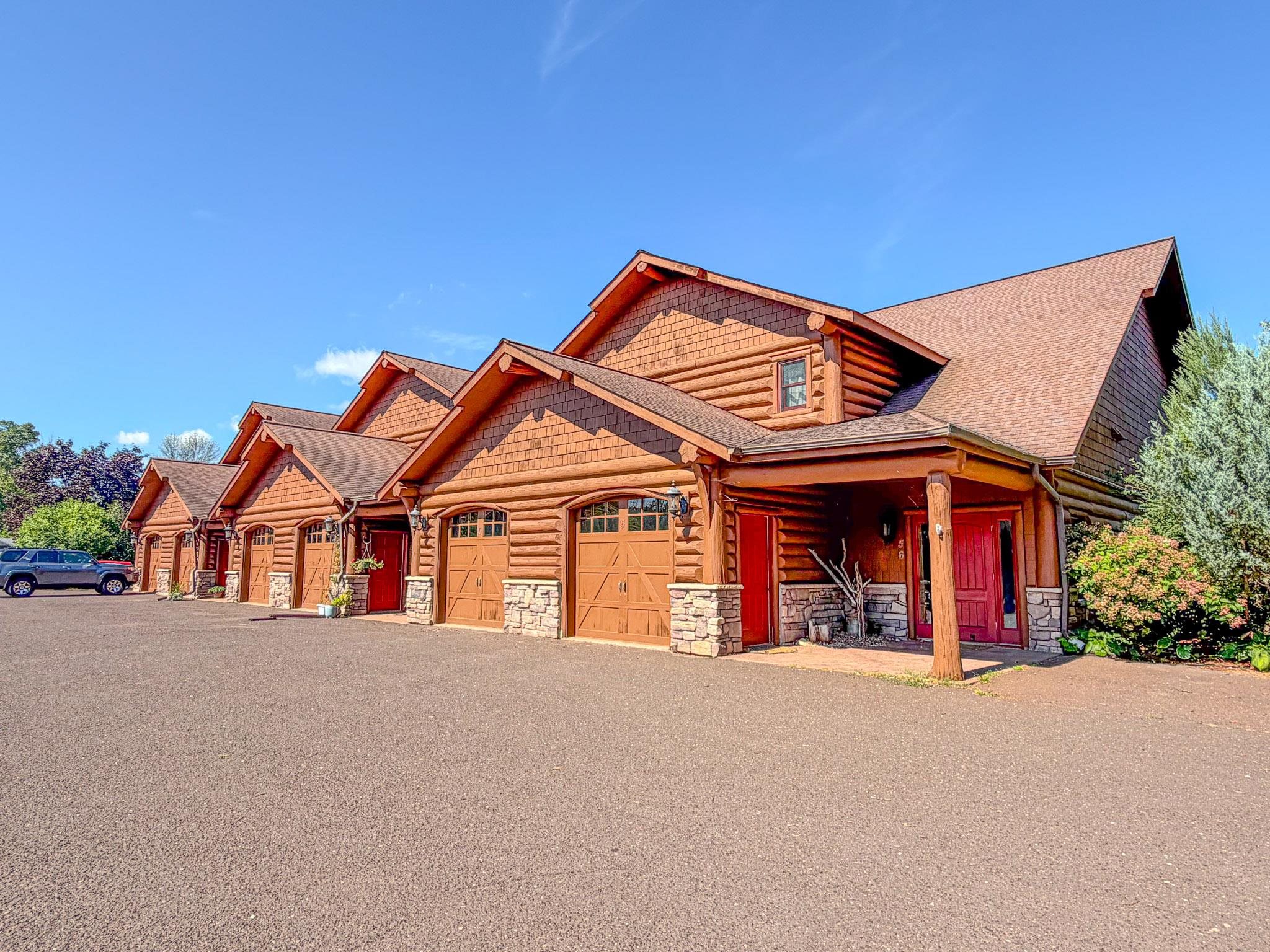 2729 LAKE SHORE DRIVE, Ashland, Wisconsin 54806, 2 Bedrooms Bedrooms, ,2 BathroomsBathrooms,Residential,For Sale,2729 LAKE SHORE DRIVE,22604405