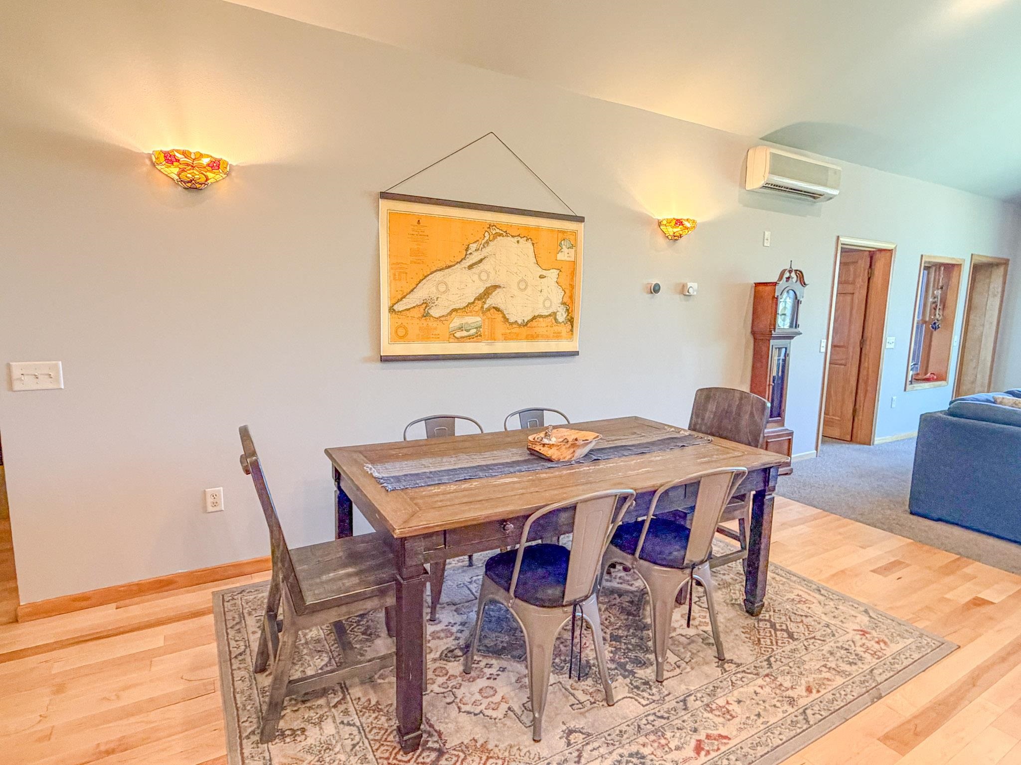 2729 LAKE SHORE DRIVE, Ashland, Wisconsin 54806, 2 Bedrooms Bedrooms, ,2 BathroomsBathrooms,Residential,For Sale,2729 LAKE SHORE DRIVE,22604405