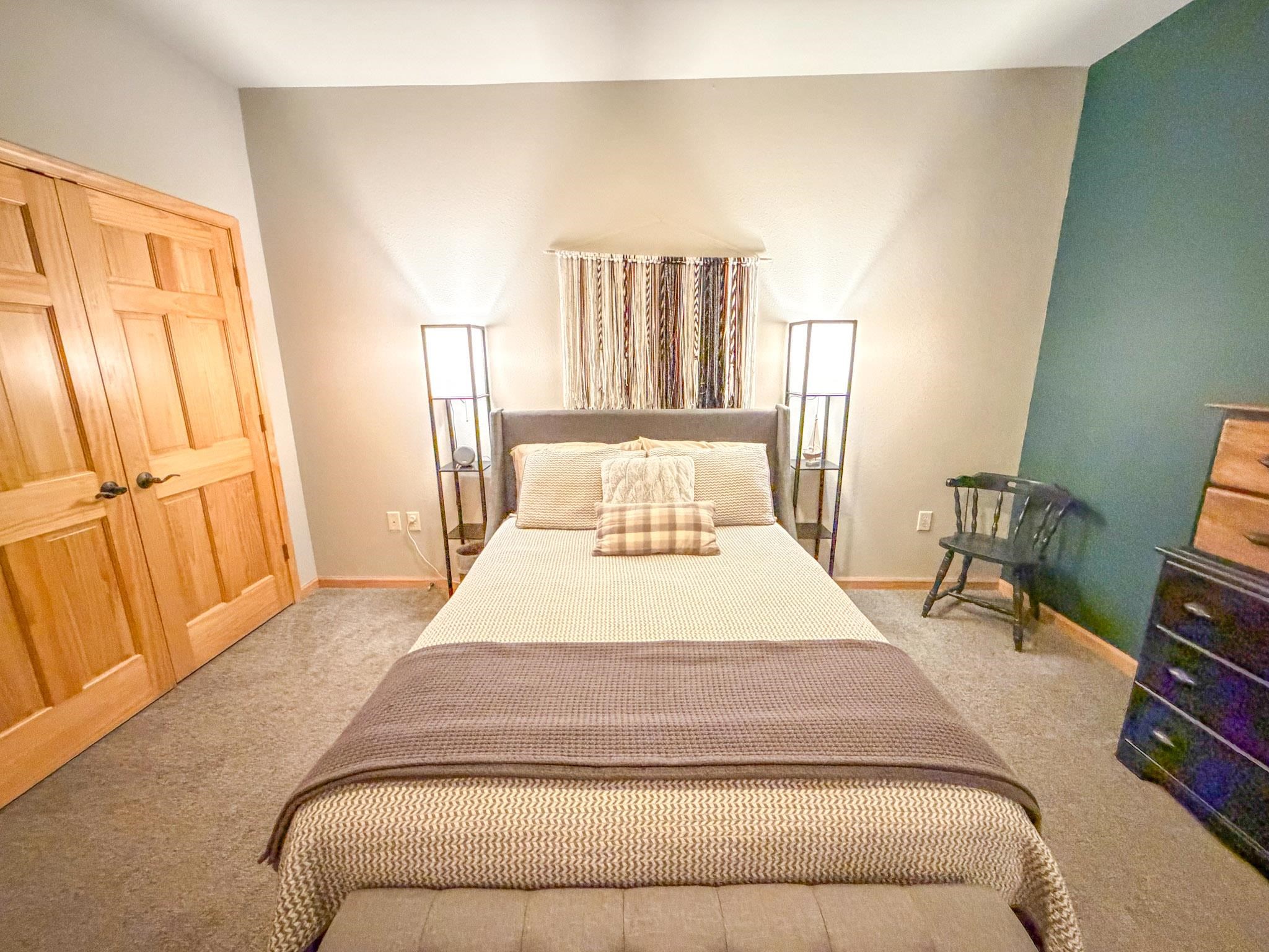2729 LAKE SHORE DRIVE, Ashland, Wisconsin 54806, 2 Bedrooms Bedrooms, ,2 BathroomsBathrooms,Residential,For Sale,2729 LAKE SHORE DRIVE,22604405