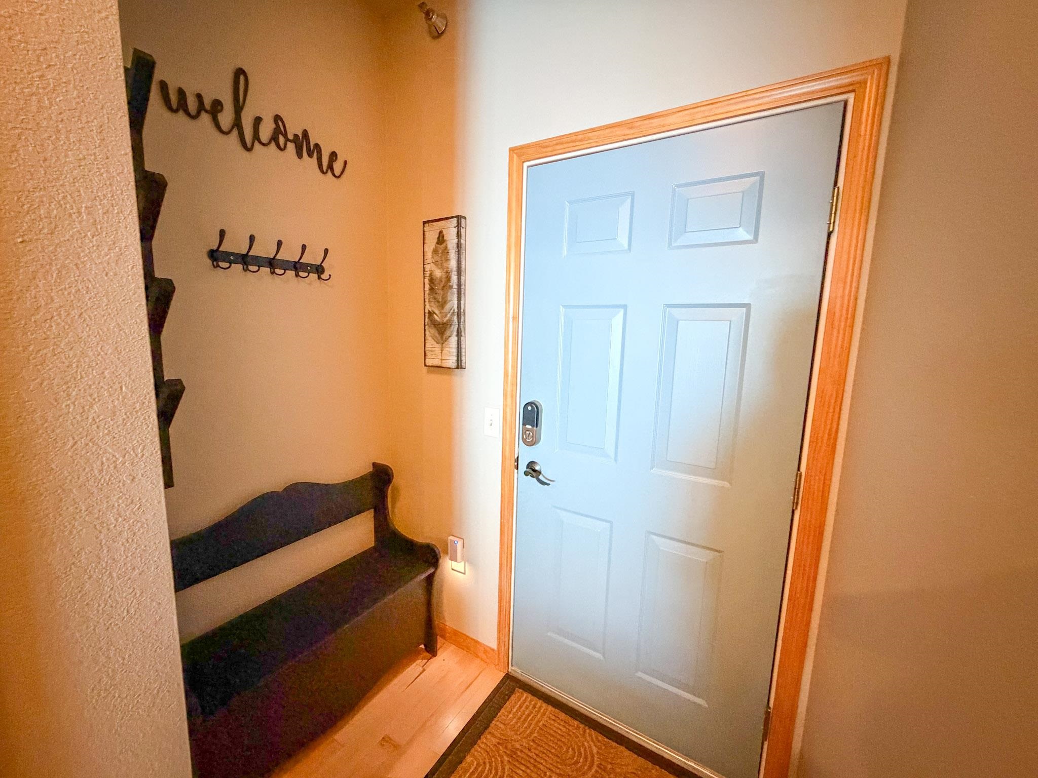 2729 LAKE SHORE DRIVE, Ashland, Wisconsin 54806, 2 Bedrooms Bedrooms, ,2 BathroomsBathrooms,Residential,For Sale,2729 LAKE SHORE DRIVE,22604405