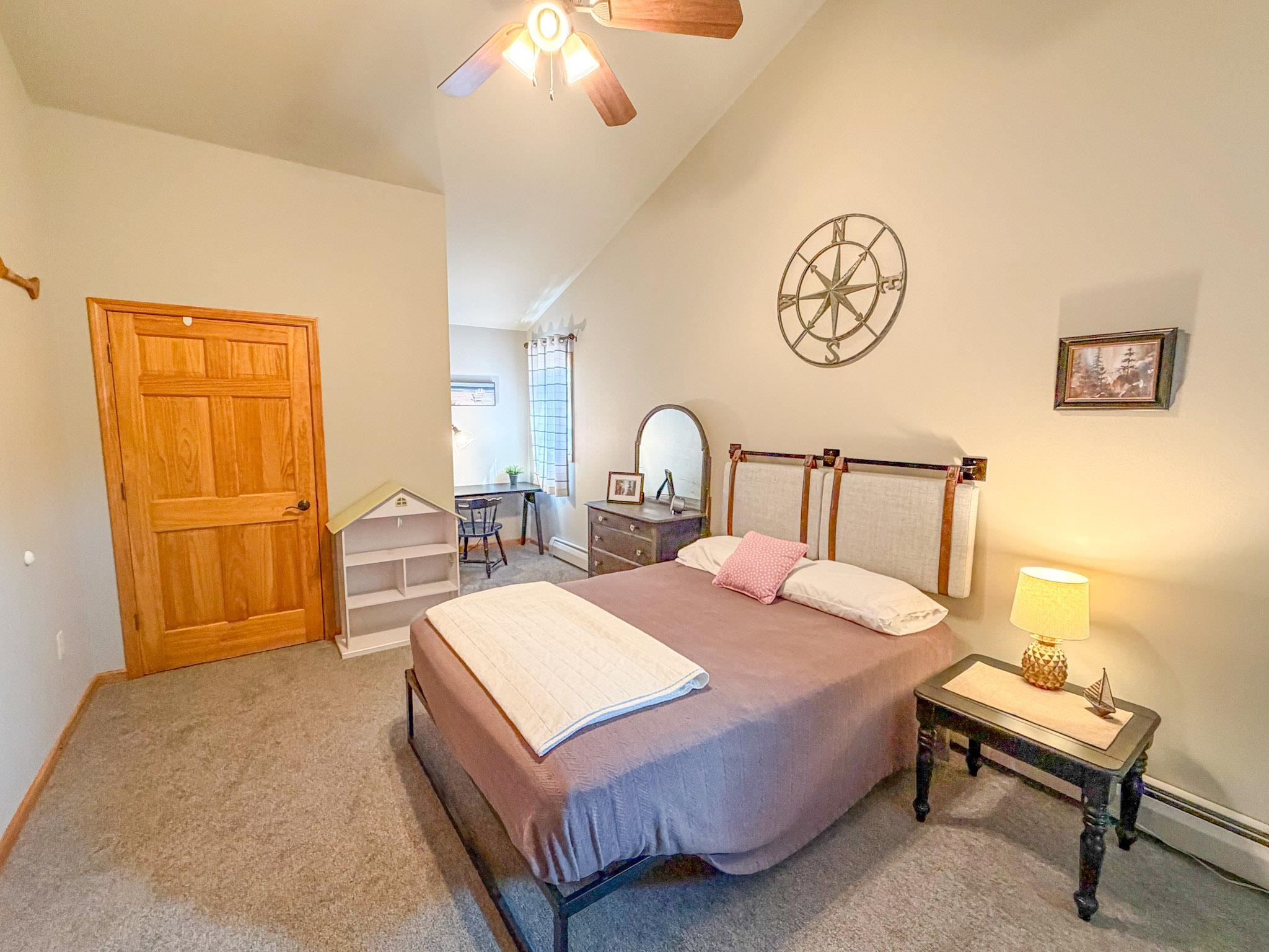 2729 LAKE SHORE DRIVE, Ashland, Wisconsin 54806, 2 Bedrooms Bedrooms, ,2 BathroomsBathrooms,Residential,For Sale,2729 LAKE SHORE DRIVE,22604405