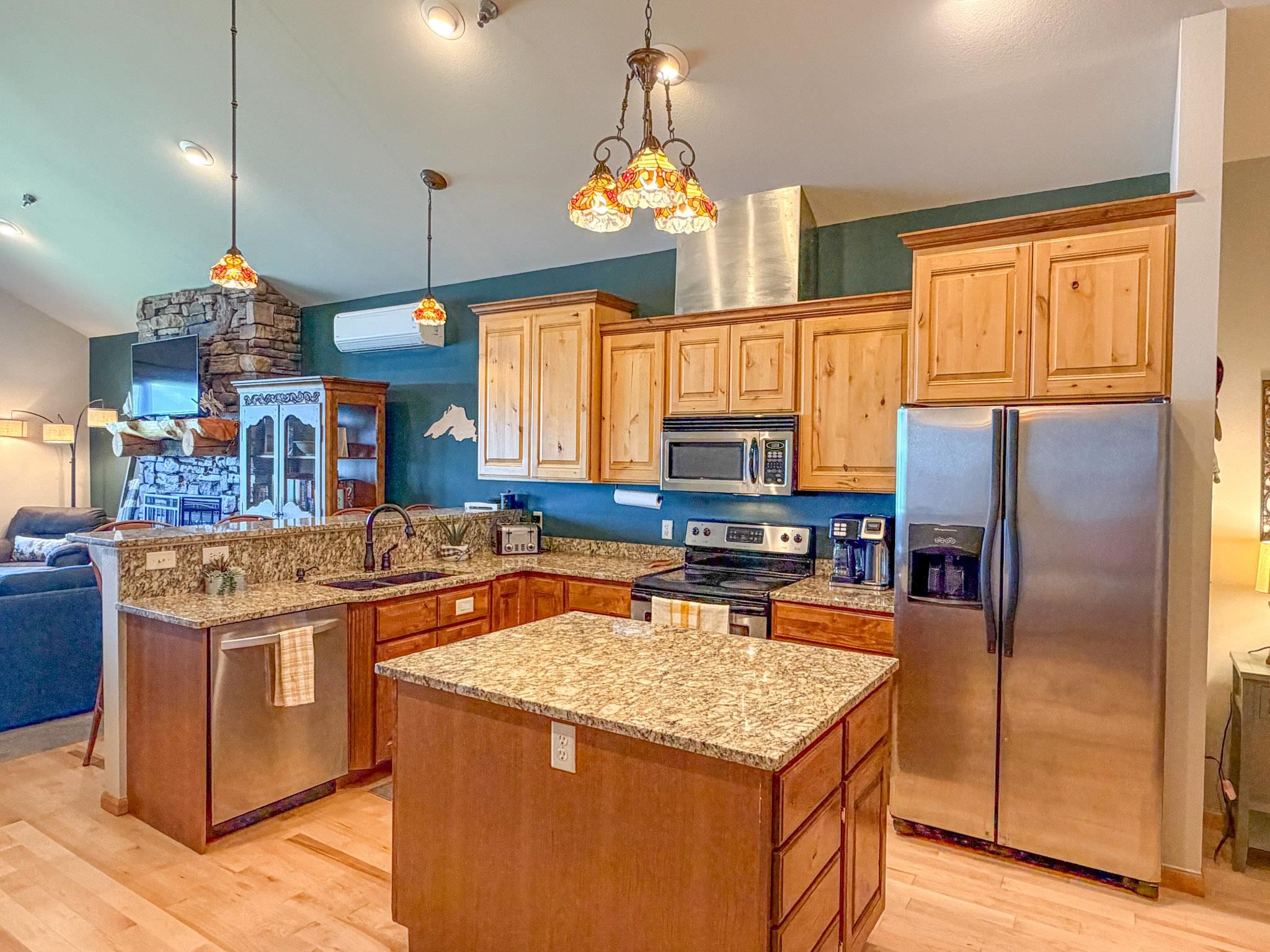 2729 LAKE SHORE DRIVE, Ashland, Wisconsin 54806, 2 Bedrooms Bedrooms, ,2 BathroomsBathrooms,Residential,For Sale,2729 LAKE SHORE DRIVE,22604405