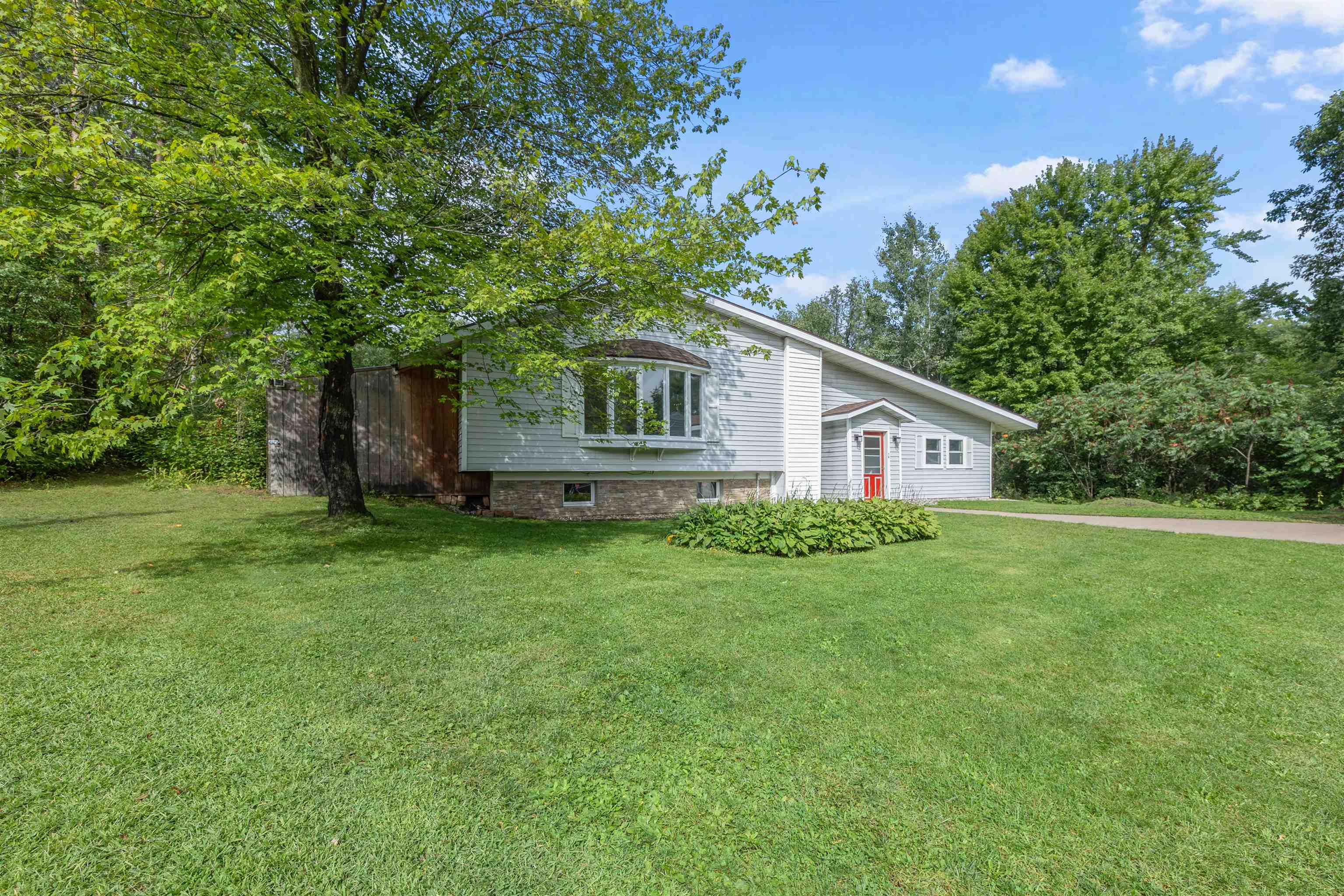 1508 STATE HIGHWAY 66 WEST, Stevens Point, Wisconsin 54481, 3 Bedrooms Bedrooms, ,2 BathroomsBathrooms,Residential,For Sale,1508 STATE HIGHWAY 66 WEST,22604407