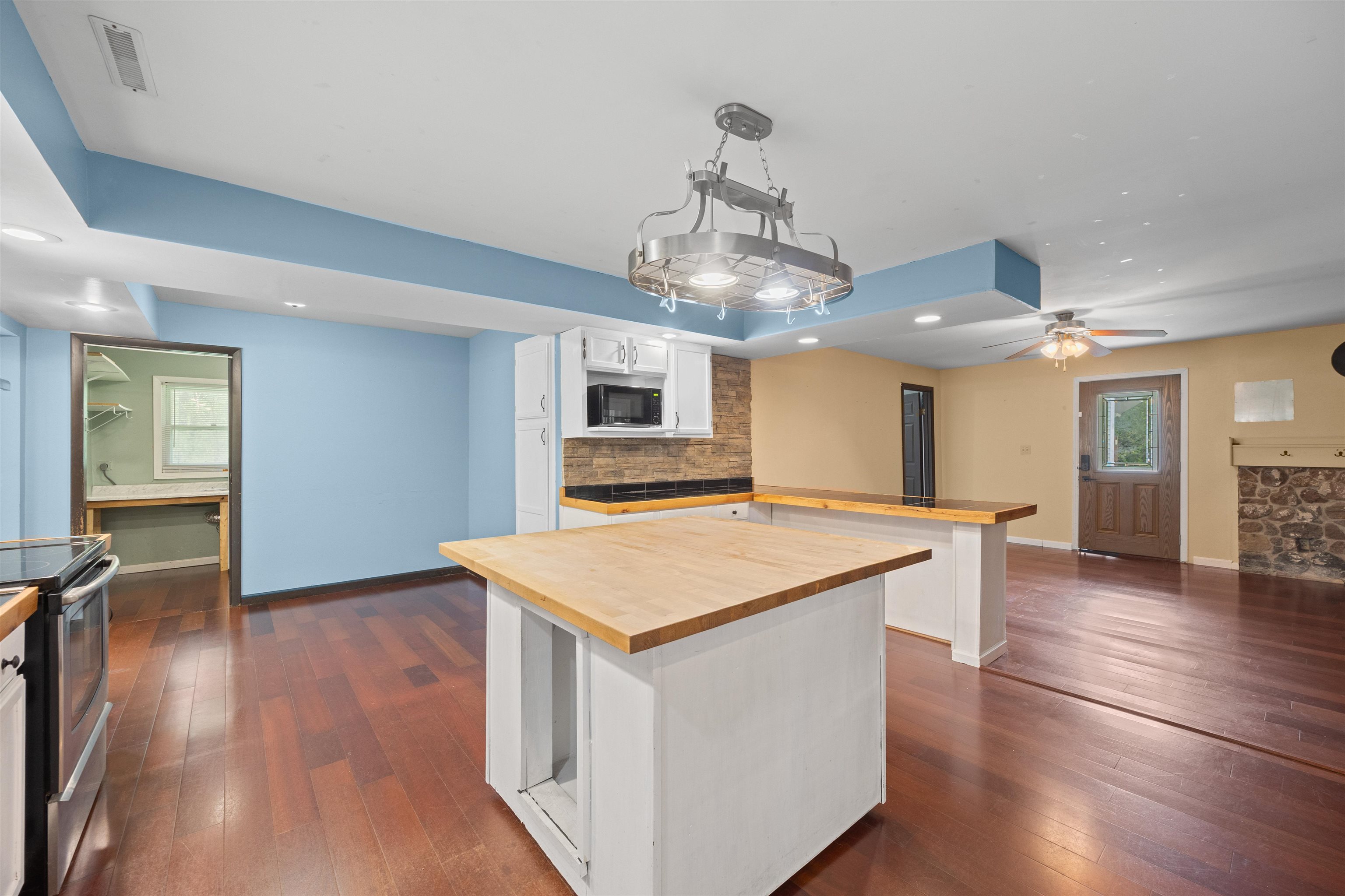 1508 STATE HIGHWAY 66 WEST, Stevens Point, Wisconsin 54481, 3 Bedrooms Bedrooms, ,2 BathroomsBathrooms,Residential,For Sale,1508 STATE HIGHWAY 66 WEST,22604407