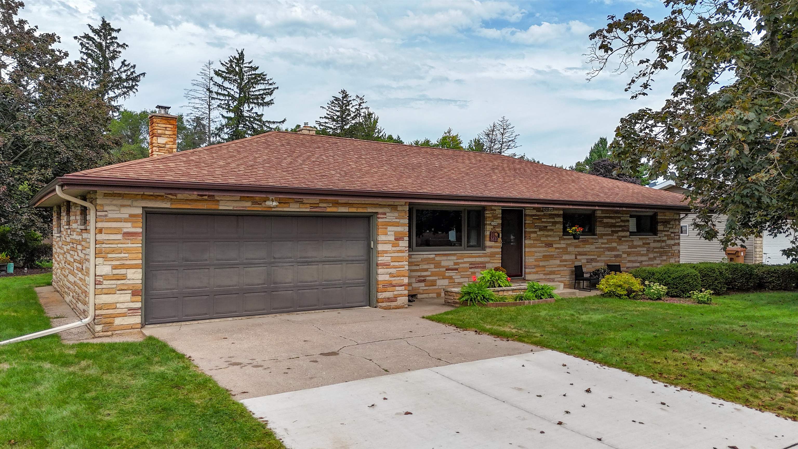 3300 ALGOMA STREET, Stevens Point, Wisconsin 54481, 3 Bedrooms Bedrooms, ,1 BathroomBathrooms,Residential,For Sale,3300 ALGOMA STREET,22604418