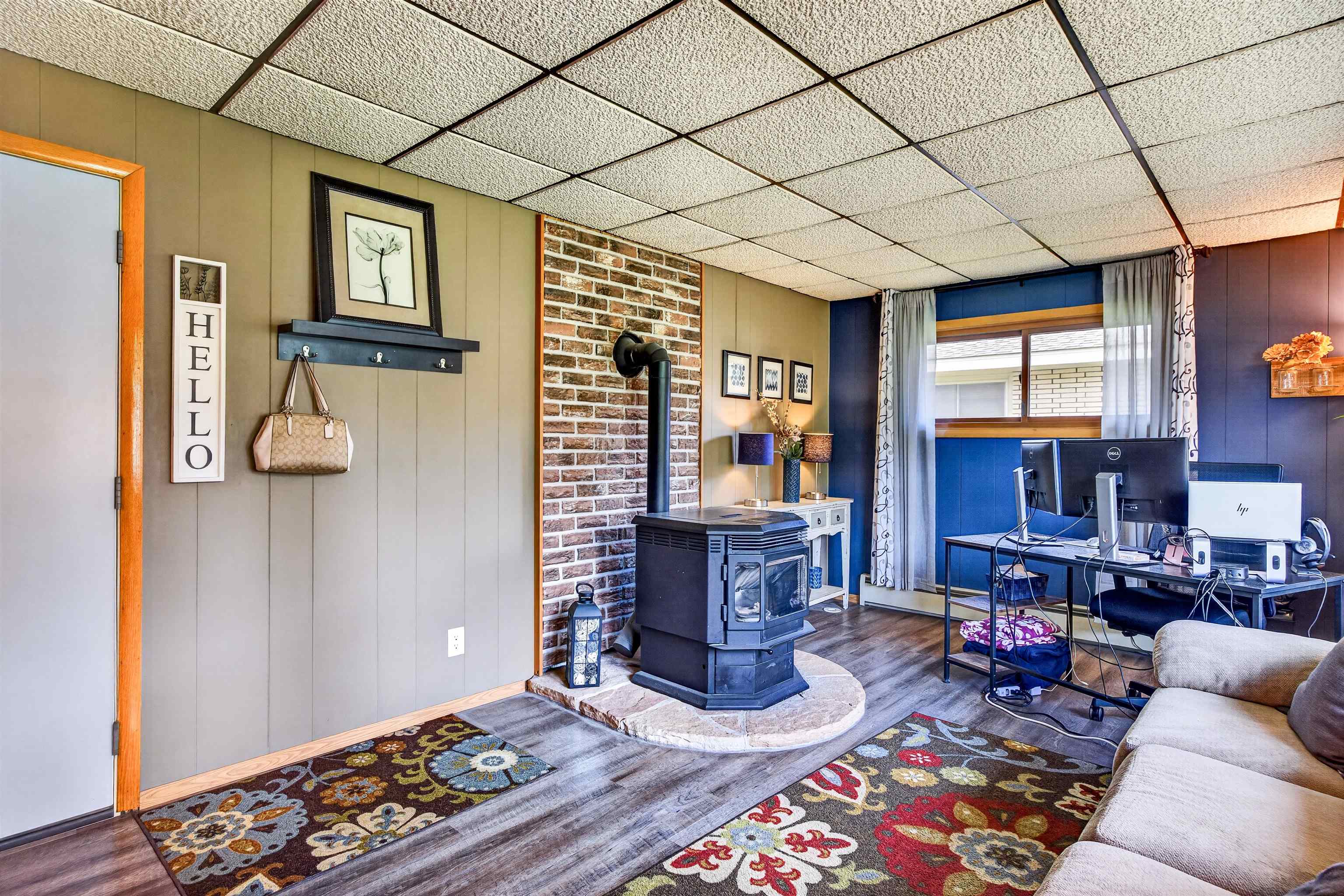 3300 ALGOMA STREET, Stevens Point, Wisconsin 54481, 3 Bedrooms Bedrooms, ,1 BathroomBathrooms,Residential,For Sale,3300 ALGOMA STREET,22604418