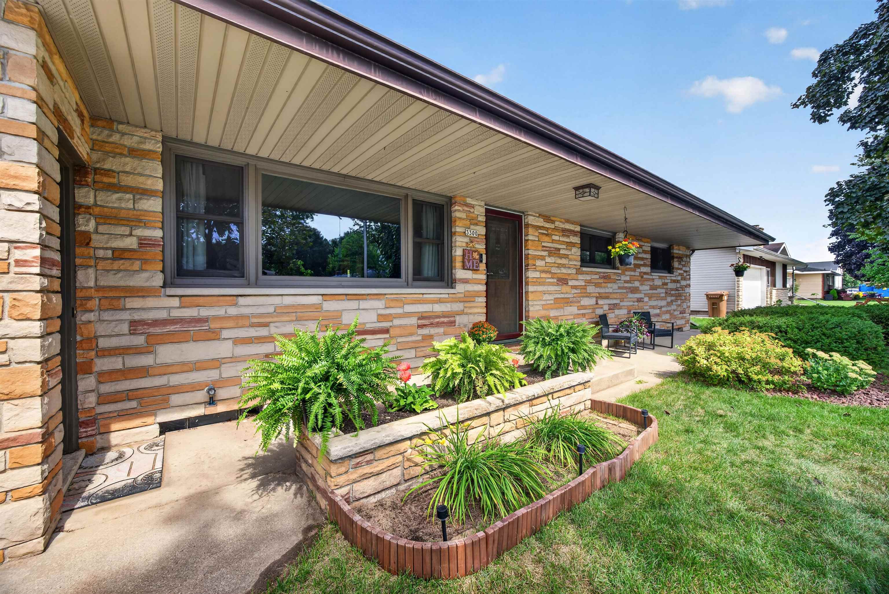3300 ALGOMA STREET, Stevens Point, Wisconsin 54481, 3 Bedrooms Bedrooms, ,1 BathroomBathrooms,Residential,For Sale,3300 ALGOMA STREET,22604418