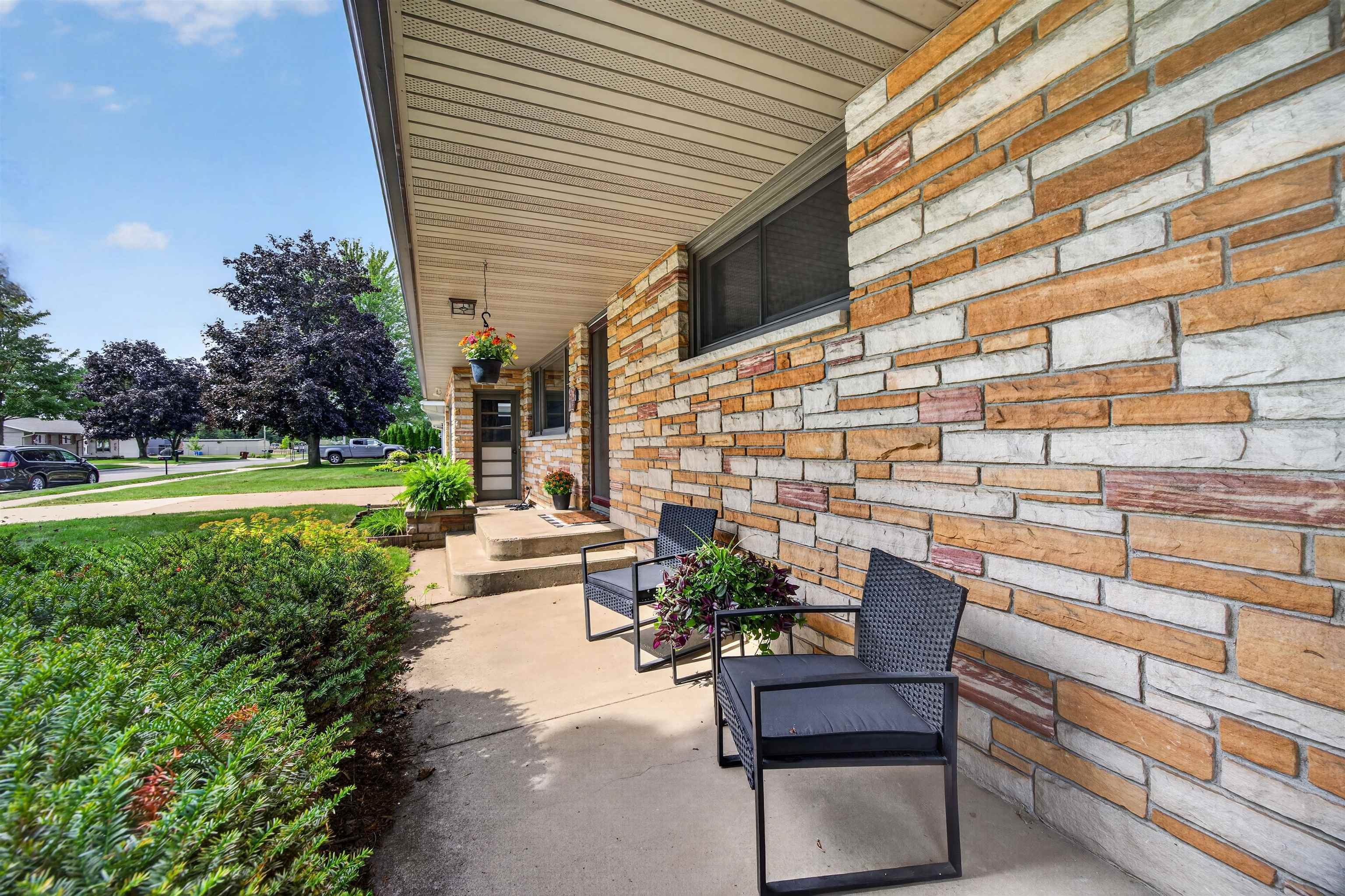 3300 ALGOMA STREET, Stevens Point, Wisconsin 54481, 3 Bedrooms Bedrooms, ,1 BathroomBathrooms,Residential,For Sale,3300 ALGOMA STREET,22604418