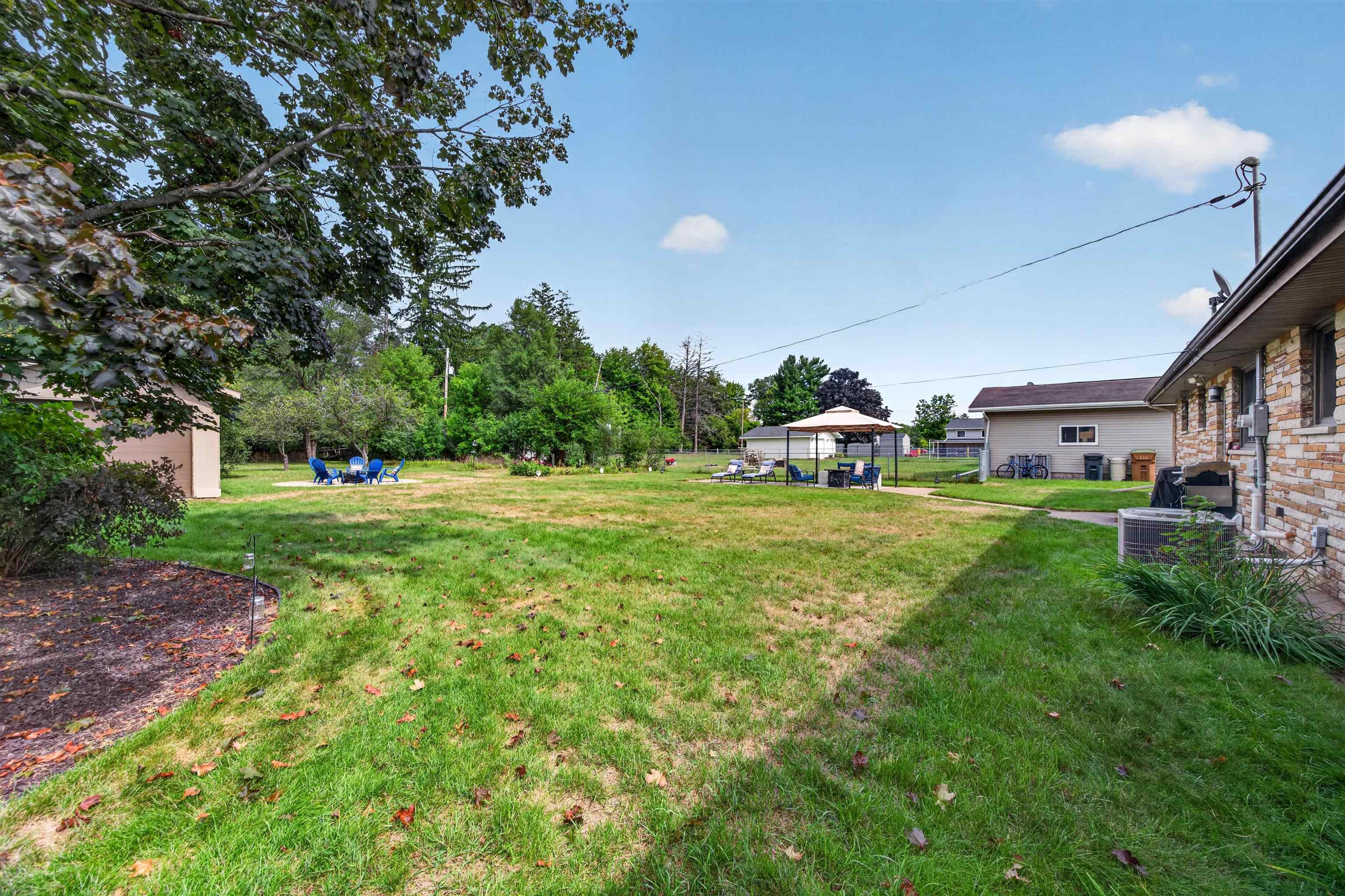 3300 ALGOMA STREET, Stevens Point, Wisconsin 54481, 3 Bedrooms Bedrooms, ,1 BathroomBathrooms,Residential,For Sale,3300 ALGOMA STREET,22604418