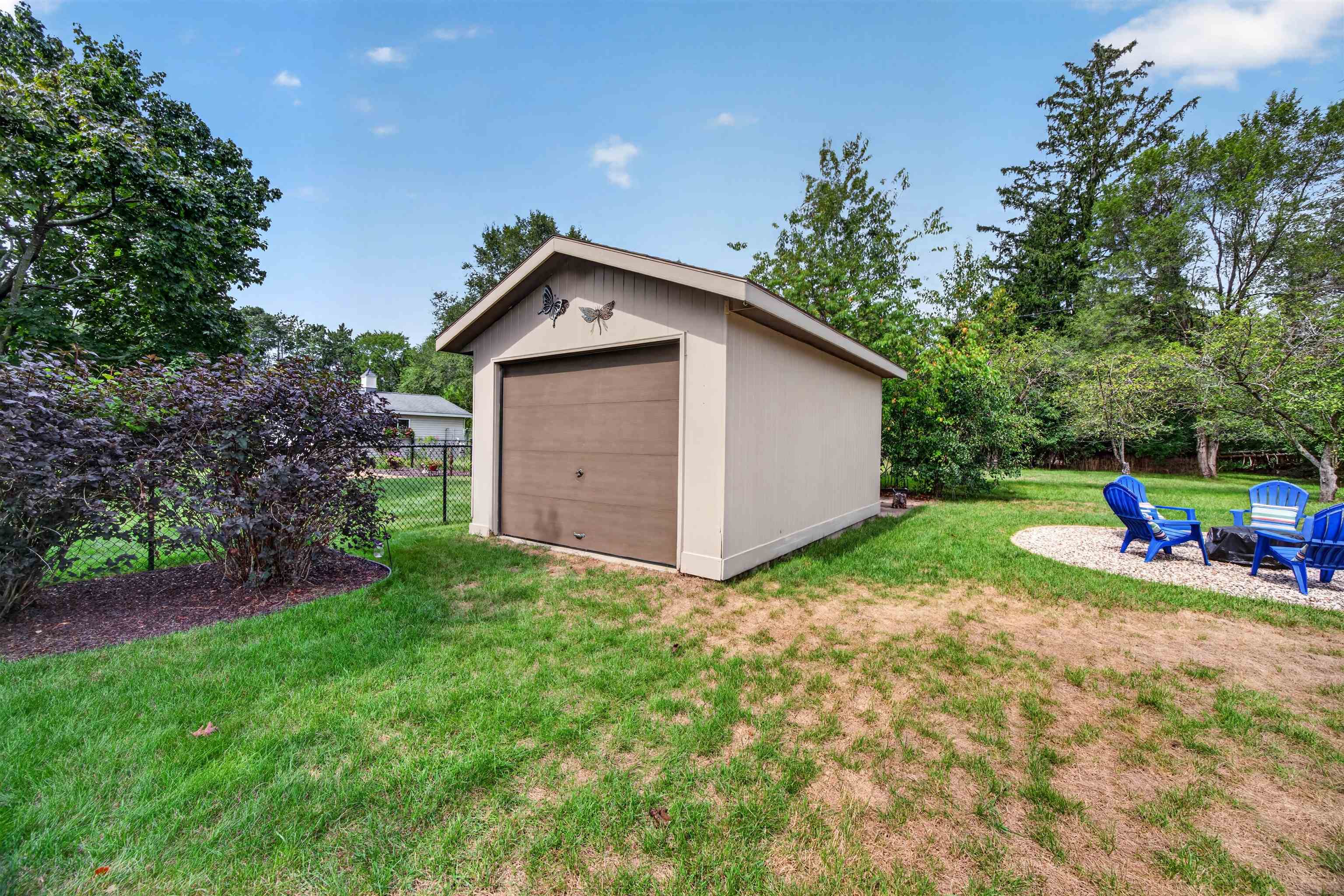 3300 ALGOMA STREET, Stevens Point, Wisconsin 54481, 3 Bedrooms Bedrooms, ,1 BathroomBathrooms,Residential,For Sale,3300 ALGOMA STREET,22604418