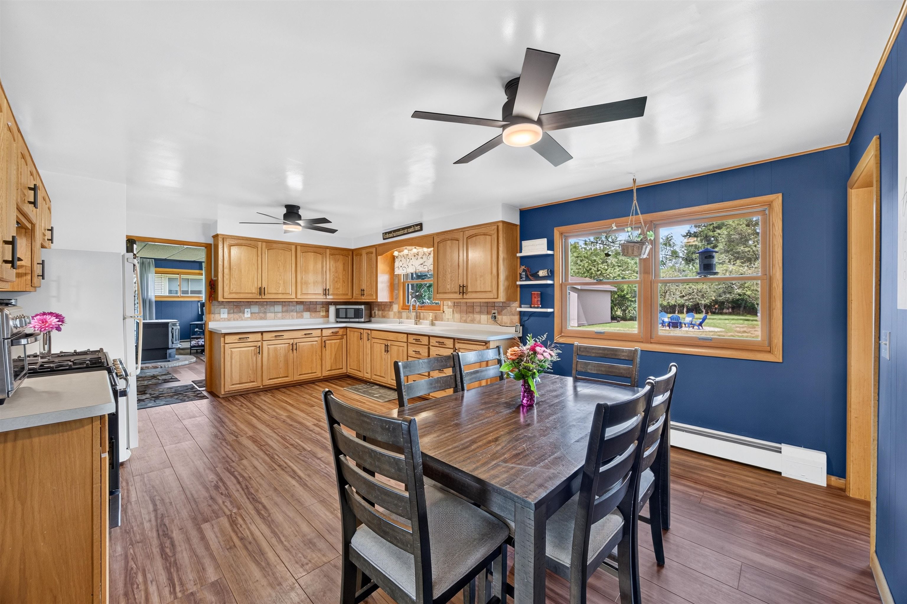 3300 ALGOMA STREET, Stevens Point, Wisconsin 54481, 3 Bedrooms Bedrooms, ,1 BathroomBathrooms,Residential,For Sale,3300 ALGOMA STREET,22604418
