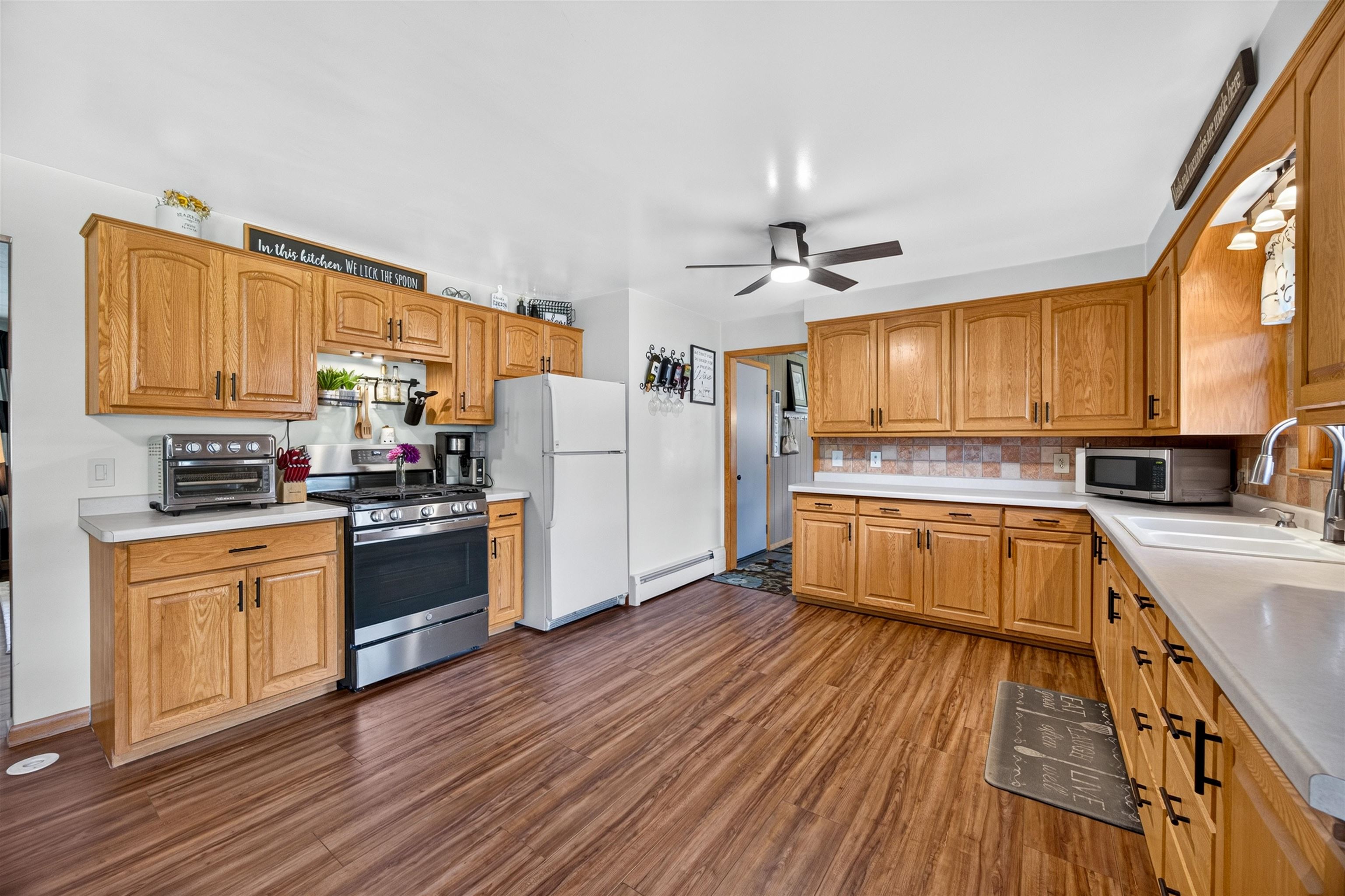 3300 ALGOMA STREET, Stevens Point, Wisconsin 54481, 3 Bedrooms Bedrooms, ,1 BathroomBathrooms,Residential,For Sale,3300 ALGOMA STREET,22604418