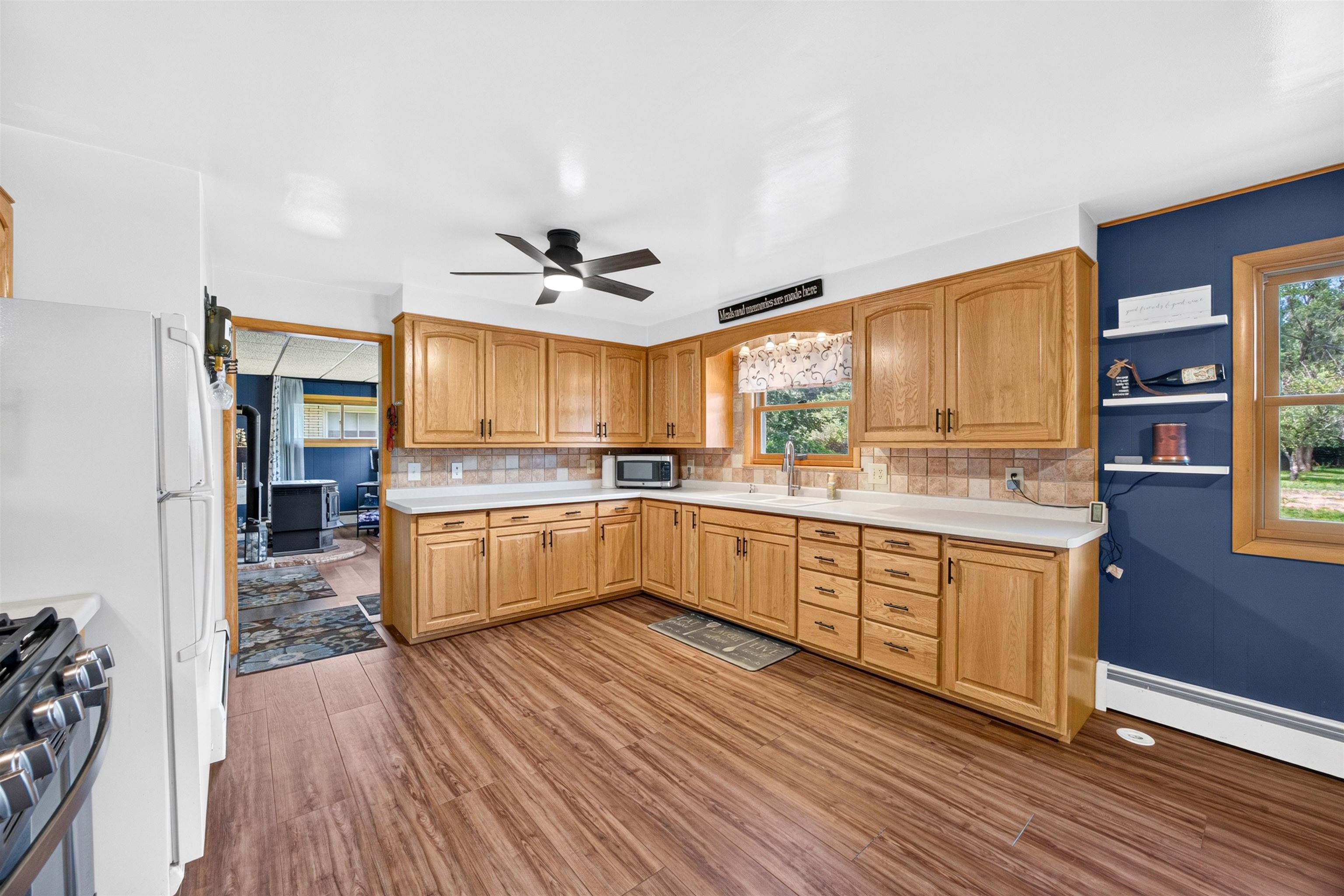 3300 ALGOMA STREET, Stevens Point, Wisconsin 54481, 3 Bedrooms Bedrooms, ,1 BathroomBathrooms,Residential,For Sale,3300 ALGOMA STREET,22604418