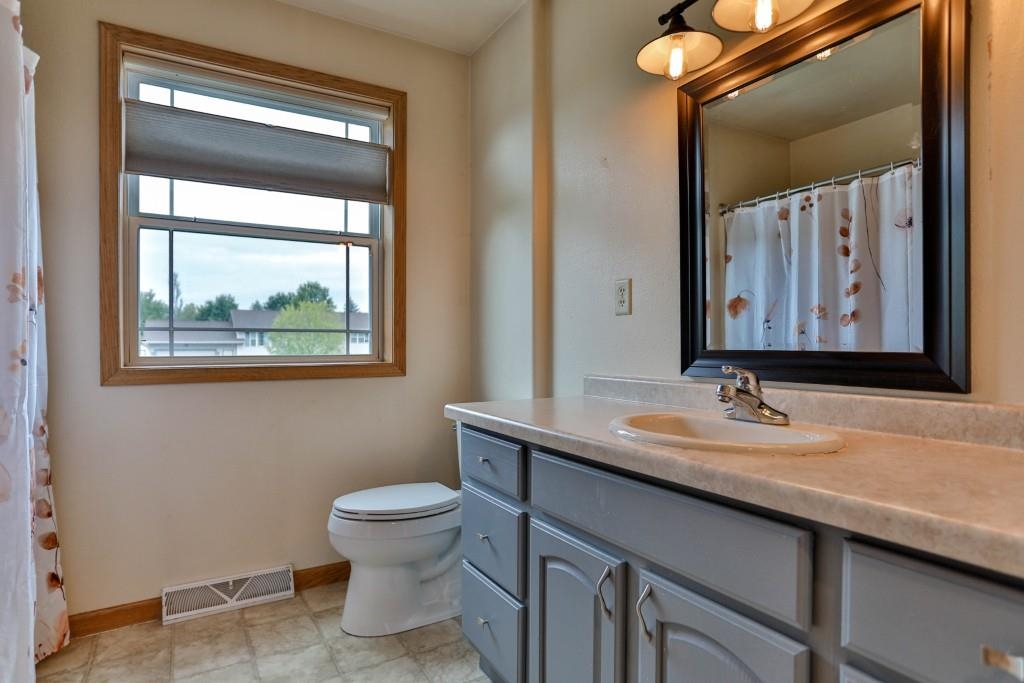 2221 CONESTOGA LANE, Kronenwetter, Wisconsin 54455, 4 Bedrooms Bedrooms, ,3 BathroomsBathrooms,Residential,For Sale,2221 CONESTOGA LANE,22604419