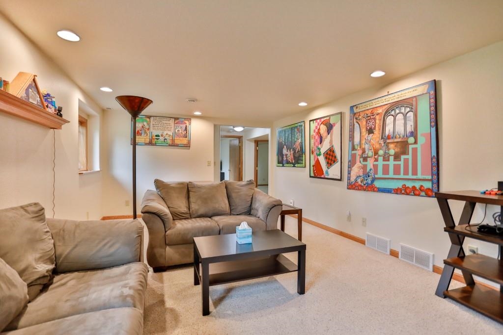 2221 CONESTOGA LANE, Kronenwetter, Wisconsin 54455, 4 Bedrooms Bedrooms, ,3 BathroomsBathrooms,Residential,For Sale,2221 CONESTOGA LANE,22604419