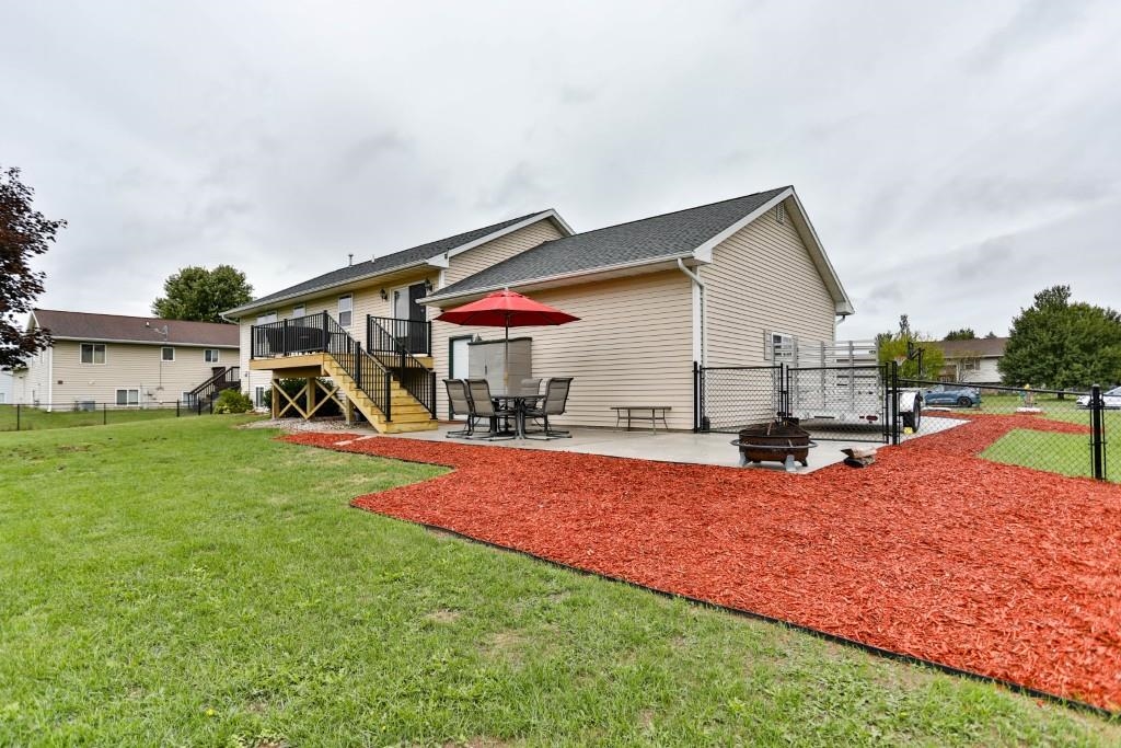 2221 CONESTOGA LANE, Kronenwetter, Wisconsin 54455, 4 Bedrooms Bedrooms, ,3 BathroomsBathrooms,Residential,For Sale,2221 CONESTOGA LANE,22604419