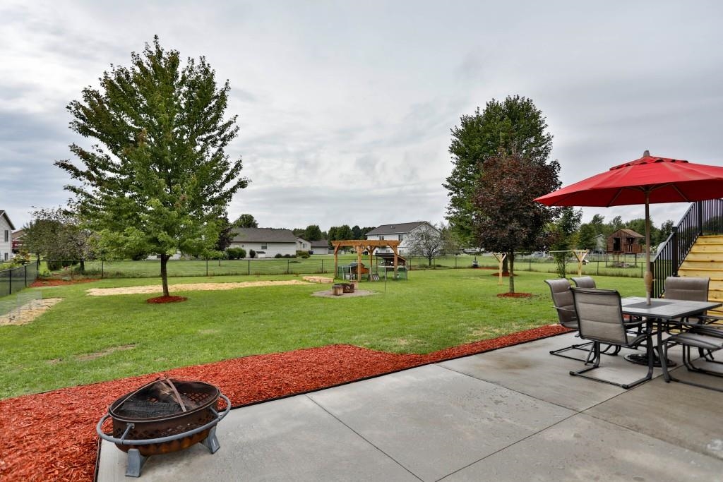 2221 CONESTOGA LANE, Kronenwetter, Wisconsin 54455, 4 Bedrooms Bedrooms, ,3 BathroomsBathrooms,Residential,For Sale,2221 CONESTOGA LANE,22604419
