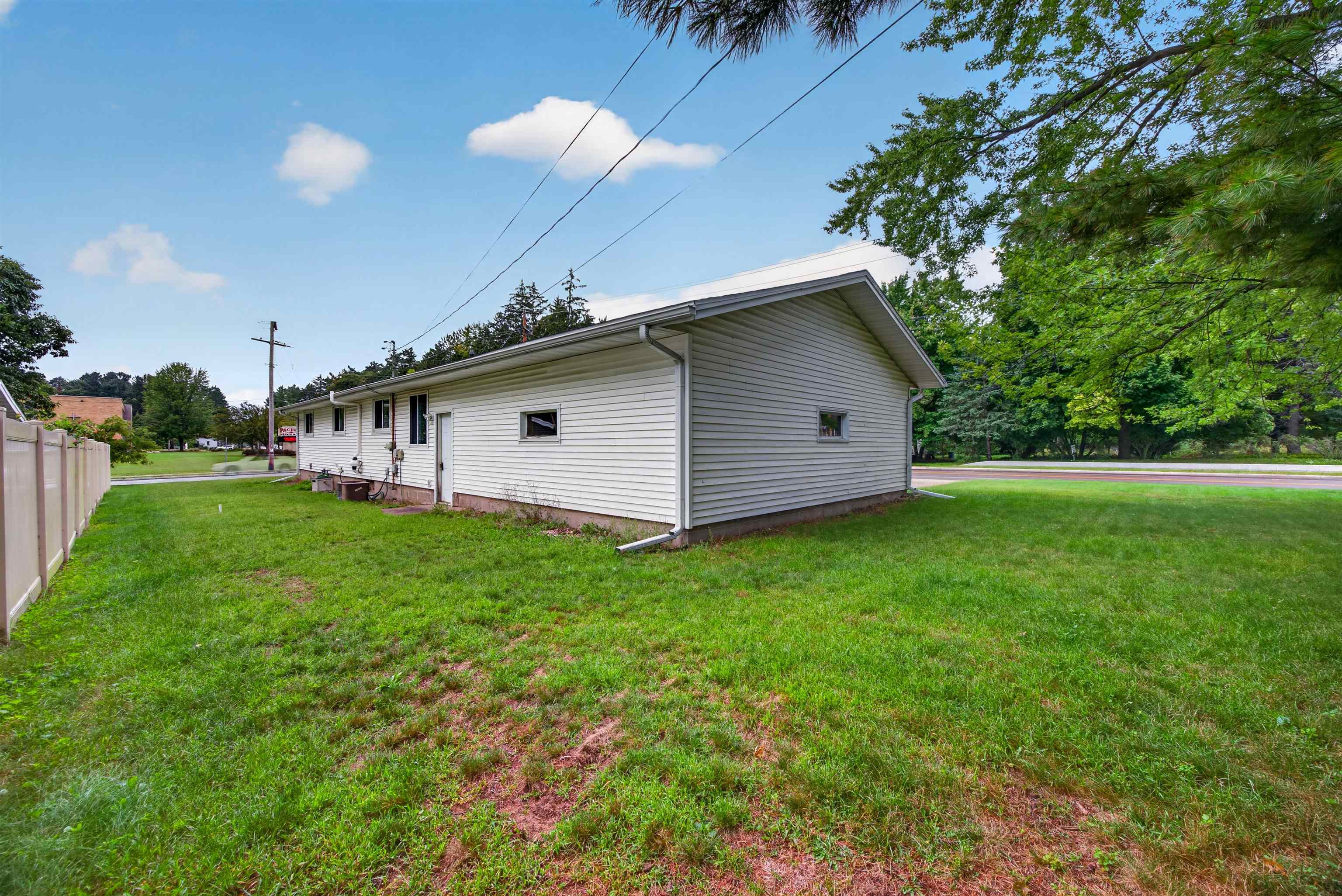 1501 MARIA DRIVE, Stevens Point, Wisconsin 54481, 3 Bedrooms Bedrooms, ,1 BathroomBathrooms,Residential,For Sale,1501 MARIA DRIVE,22604421