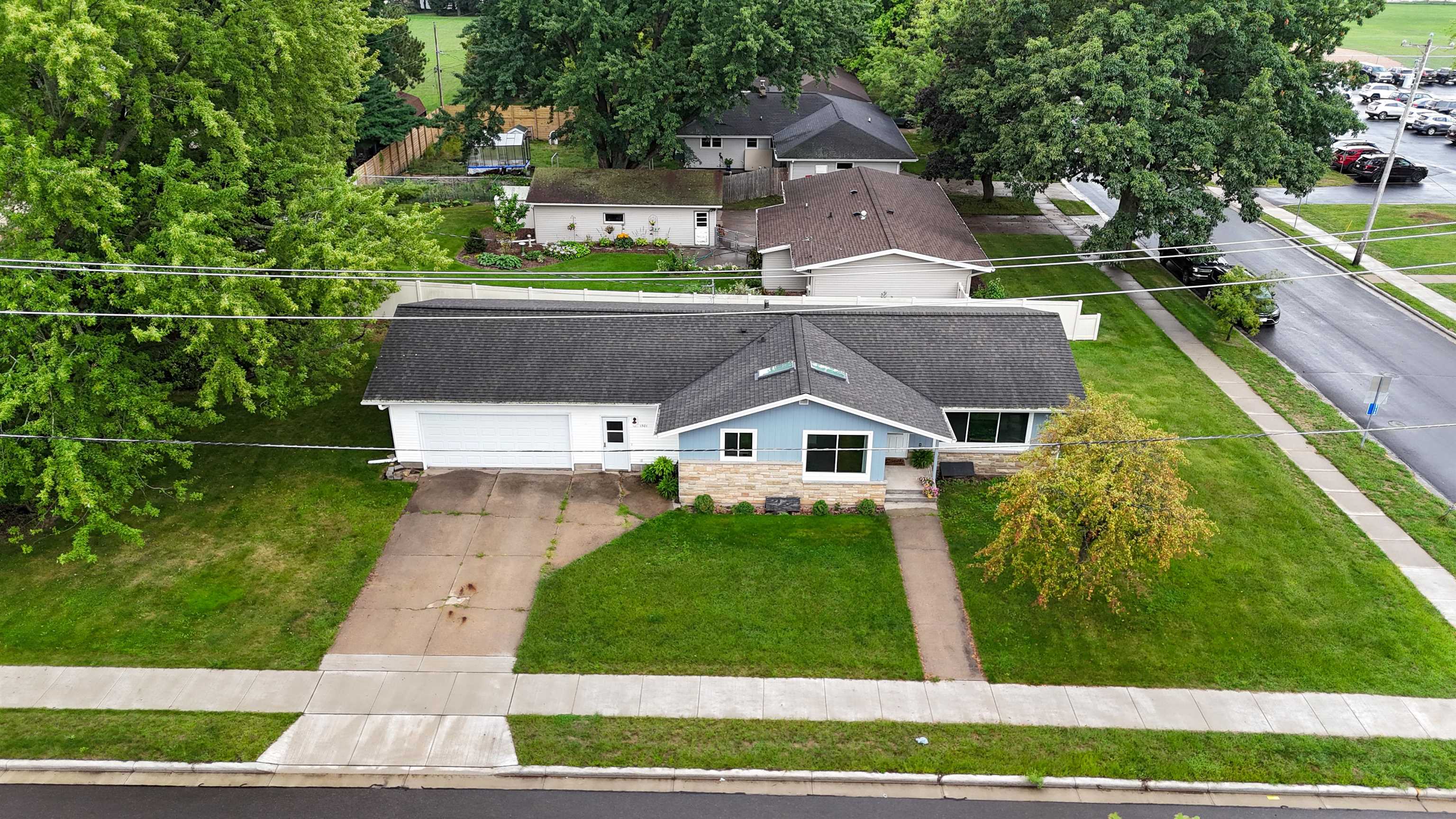 1501 MARIA DRIVE, Stevens Point, Wisconsin 54481, 3 Bedrooms Bedrooms, ,1 BathroomBathrooms,Residential,For Sale,1501 MARIA DRIVE,22604421