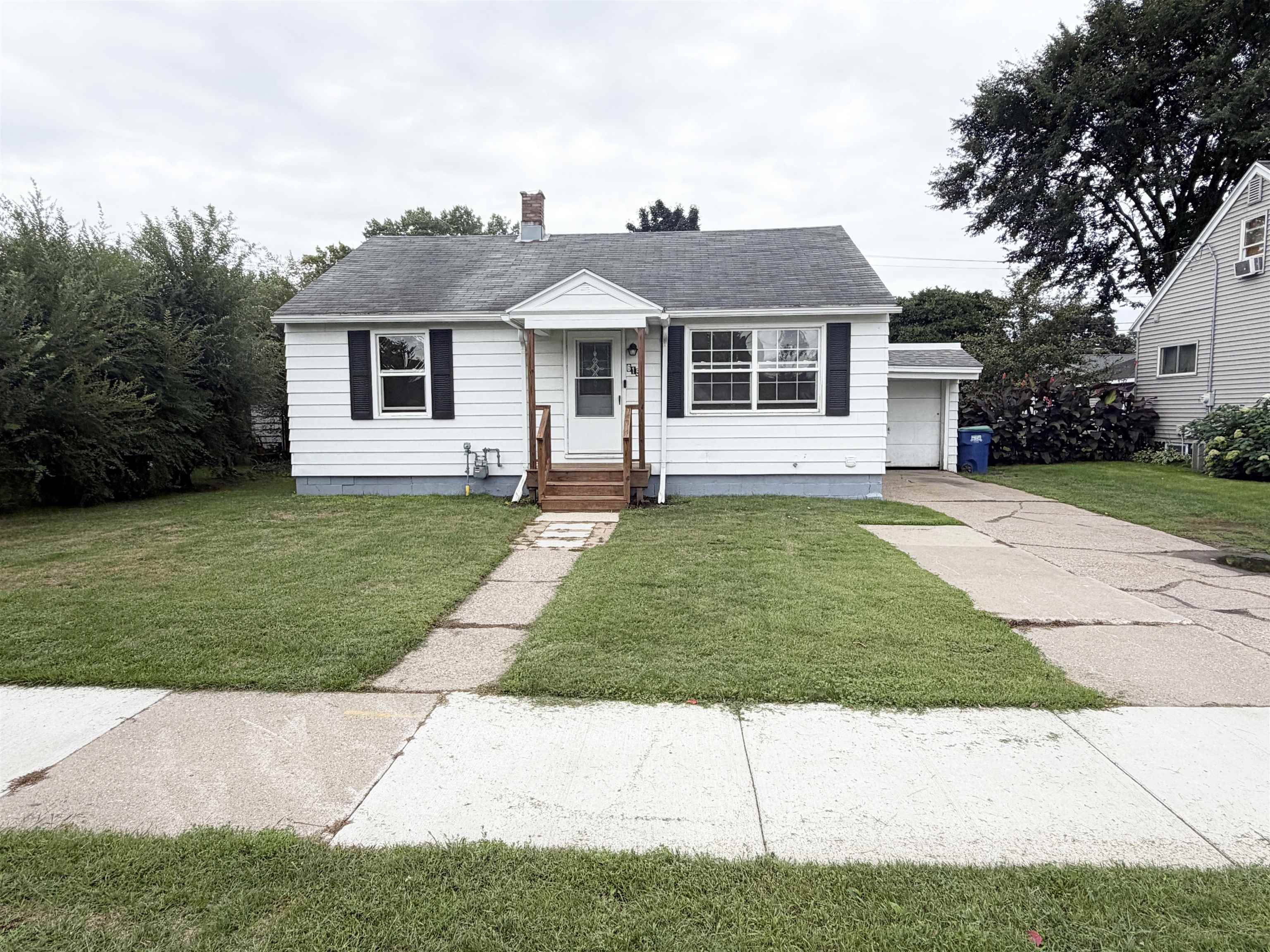 615 N 10TH AVENUE, Wausau, Wisconsin 54401, 3 Bedrooms Bedrooms, ,1 BathroomBathrooms,Residential,For Sale,615 N 10TH AVENUE,22604427