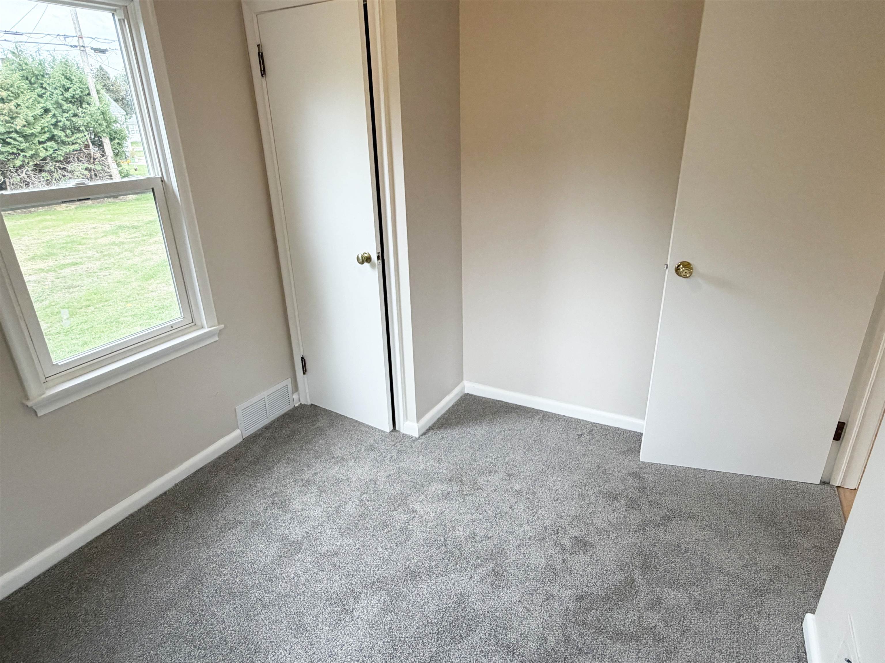 615 N 10TH AVENUE, Wausau, Wisconsin 54401, 3 Bedrooms Bedrooms, ,1 BathroomBathrooms,Residential,For Sale,615 N 10TH AVENUE,22604427