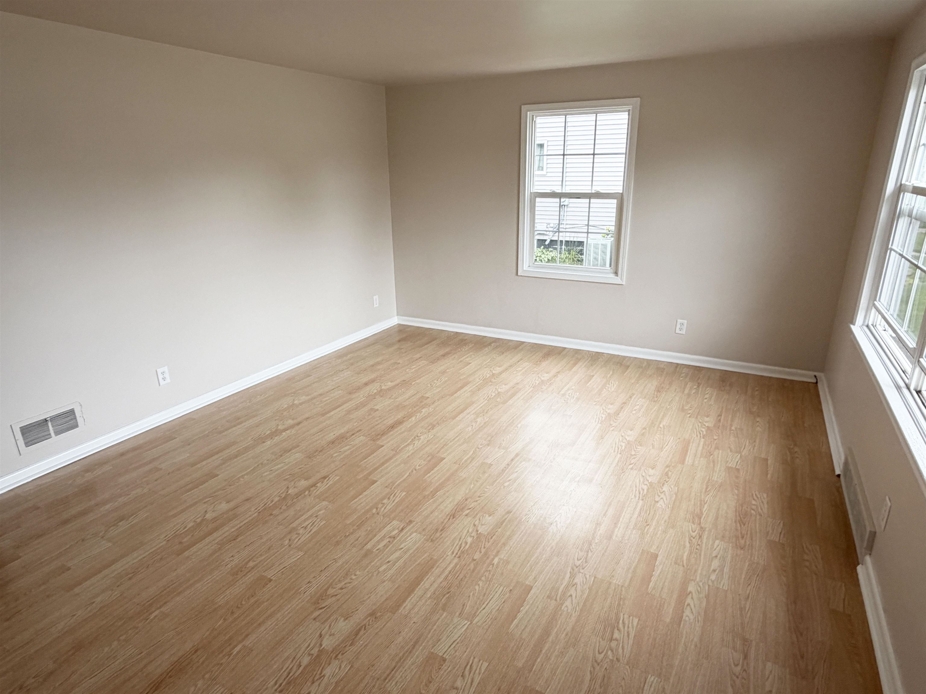 615 N 10TH AVENUE, Wausau, Wisconsin 54401, 3 Bedrooms Bedrooms, ,1 BathroomBathrooms,Residential,For Sale,615 N 10TH AVENUE,22604427