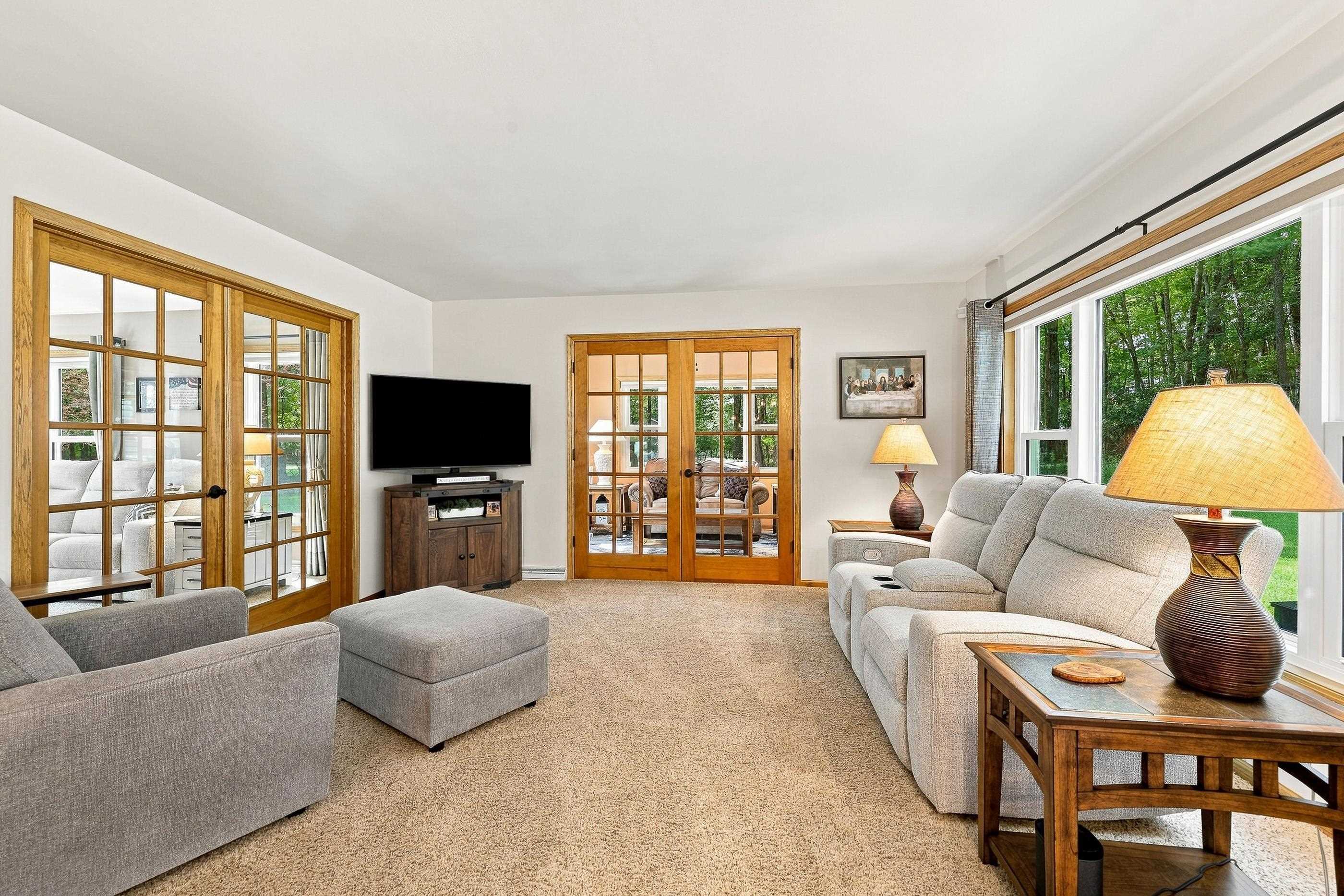 E2038 KENWOOD DRIVE, Iola, Wisconsin 54945, 5 Bedrooms Bedrooms, ,2 BathroomsBathrooms,Residential,For Sale,E2038 KENWOOD DRIVE,22604430