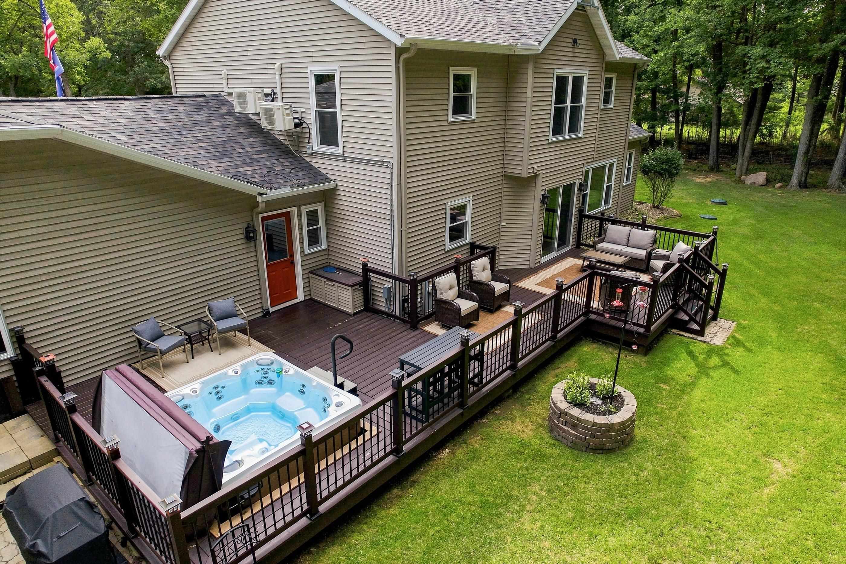 E2038 KENWOOD DRIVE, Iola, Wisconsin 54945, 5 Bedrooms Bedrooms, ,2 BathroomsBathrooms,Residential,For Sale,E2038 KENWOOD DRIVE,22604430