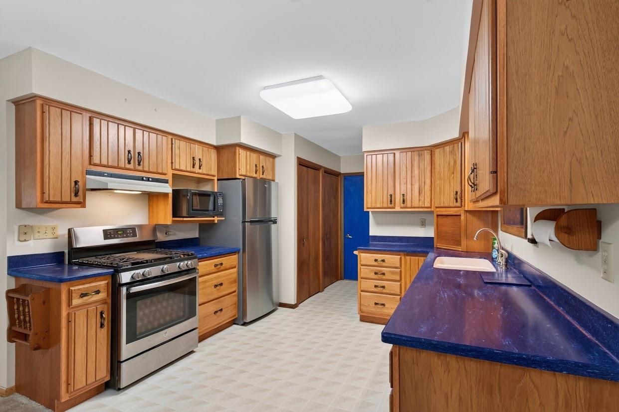 4910 GROVE AVENUE, Wisconsin Rapids, Wisconsin 54494, 3 Bedrooms Bedrooms, ,1 BathroomBathrooms,Residential,For Sale,4910 GROVE AVENUE,22604434