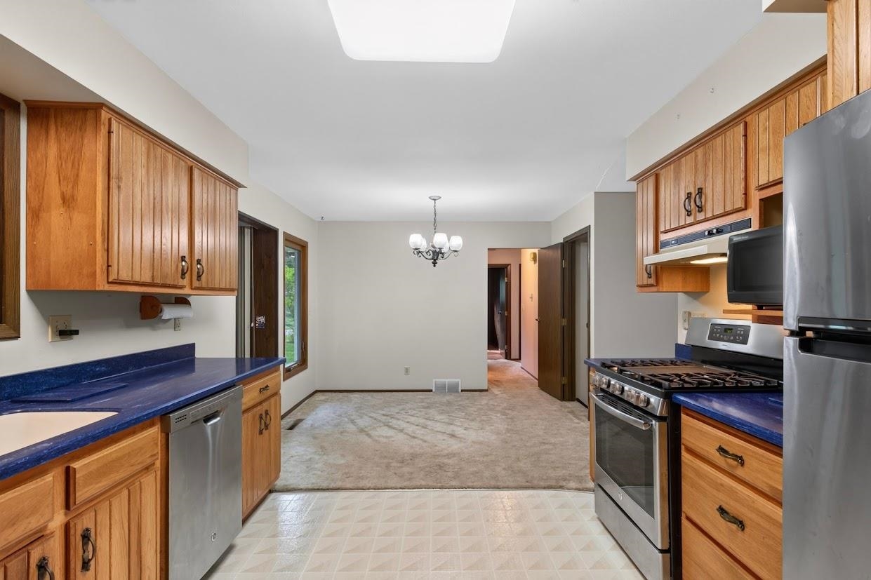 4910 GROVE AVENUE, Wisconsin Rapids, Wisconsin 54494, 3 Bedrooms Bedrooms, ,1 BathroomBathrooms,Residential,For Sale,4910 GROVE AVENUE,22604434