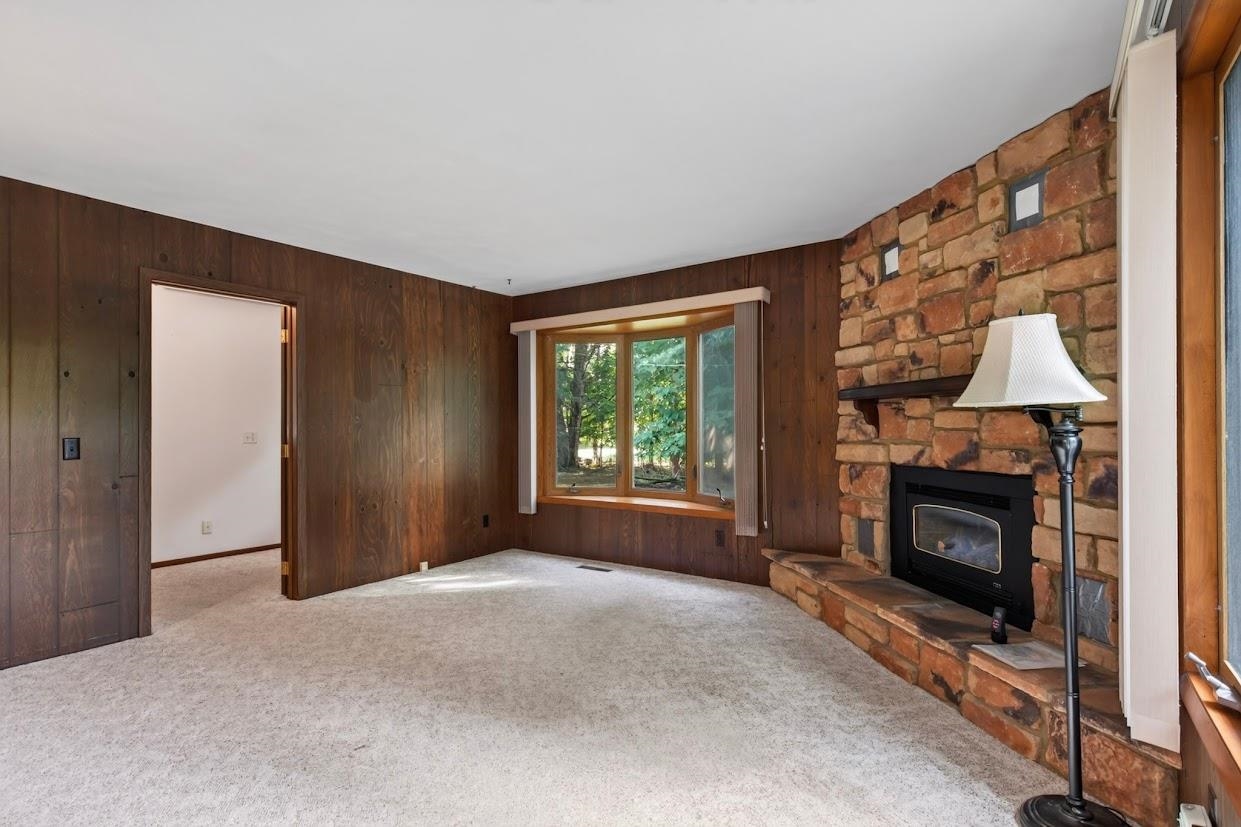 4910 GROVE AVENUE, Wisconsin Rapids, Wisconsin 54494, 3 Bedrooms Bedrooms, ,1 BathroomBathrooms,Residential,For Sale,4910 GROVE AVENUE,22604434